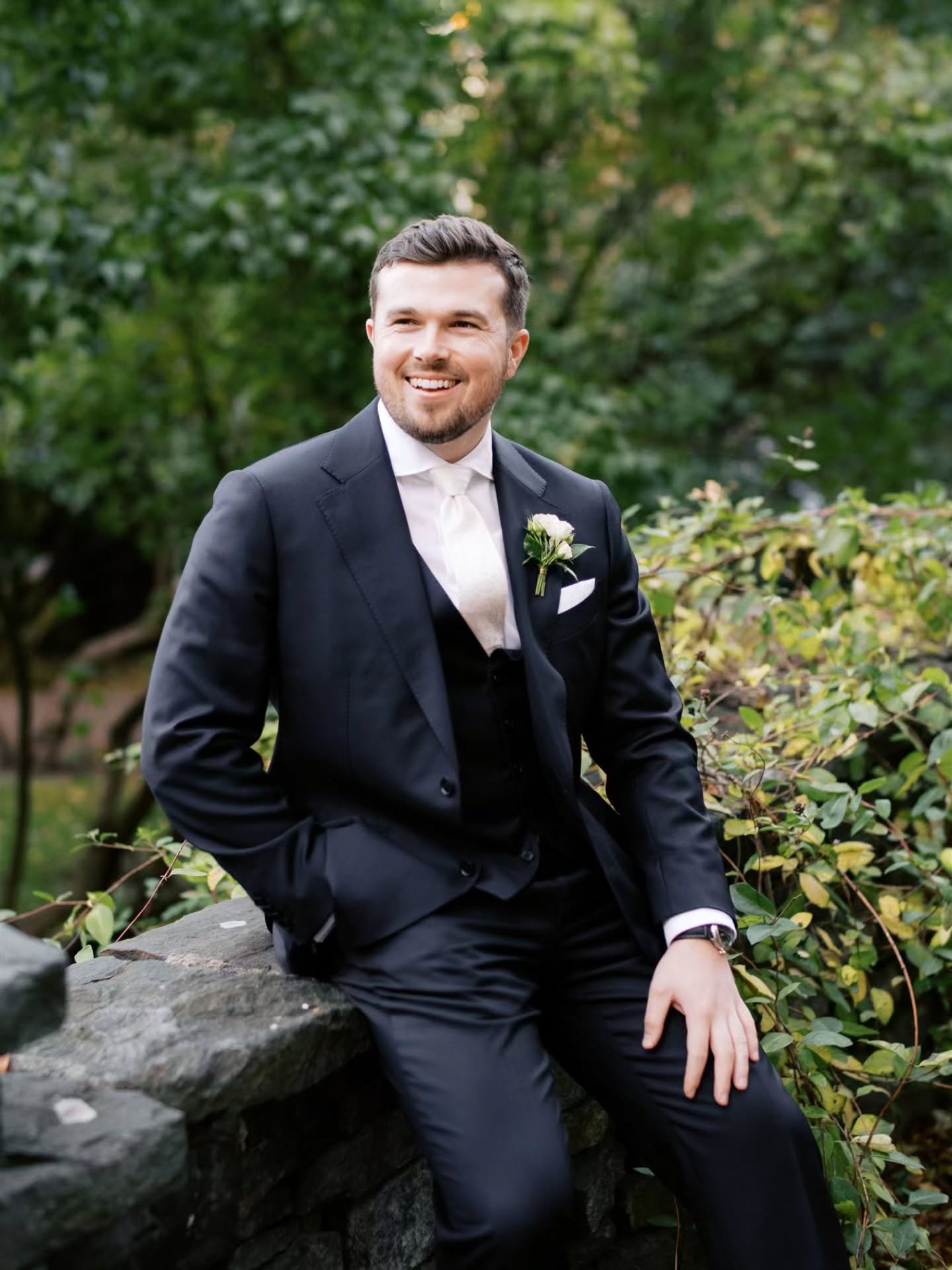 The way he looks at his bride✨️🥹
#häät #hääkuvaushelsinki #häät2026 #finlandweddingphotographer #weddinginfinland