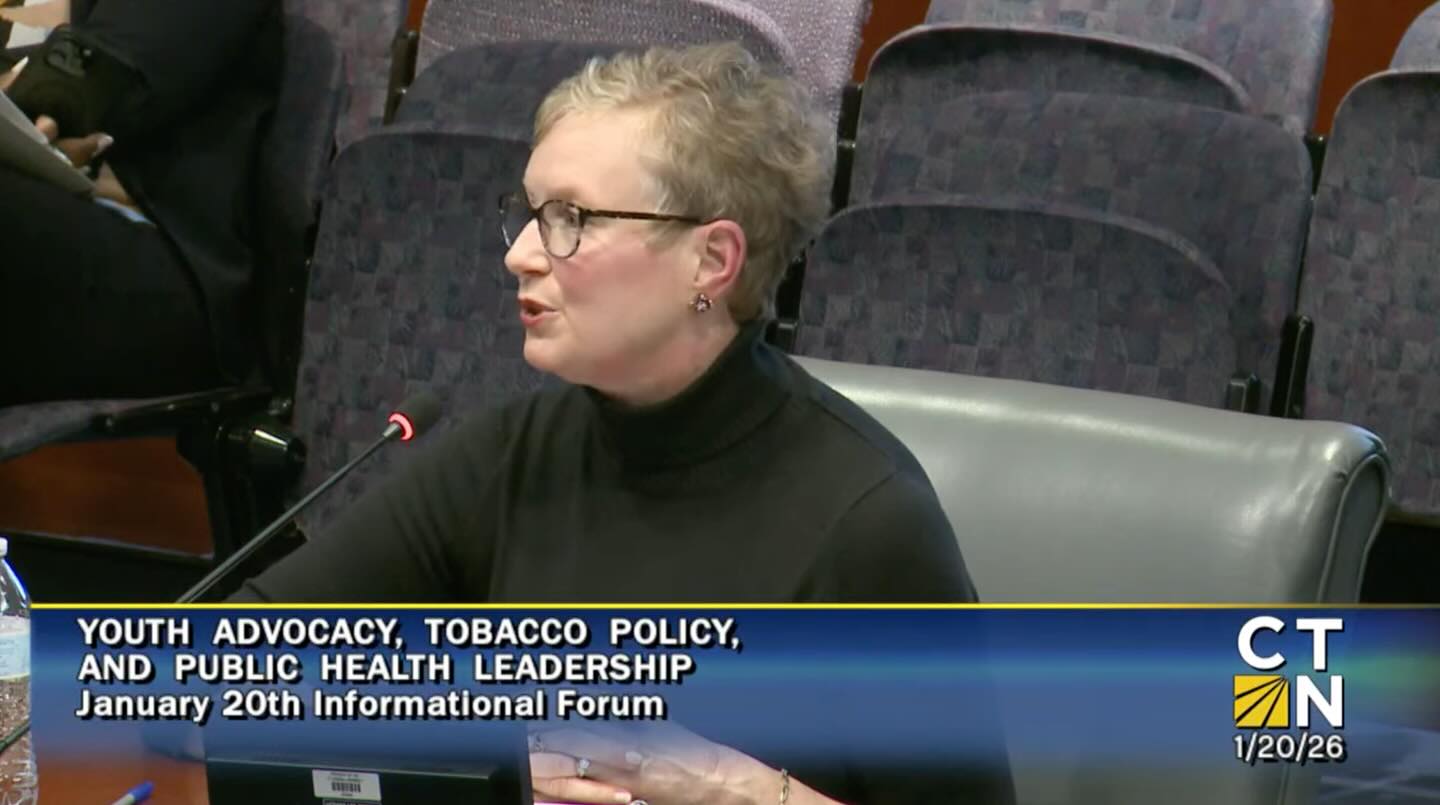 Did you catch Kathy on Our Lungs Our Lives?? A community education session on the effects of tobacco,nicotine & vape usage
#smokefree #vapefree #prevention #wellness #connecticut @williamtongct