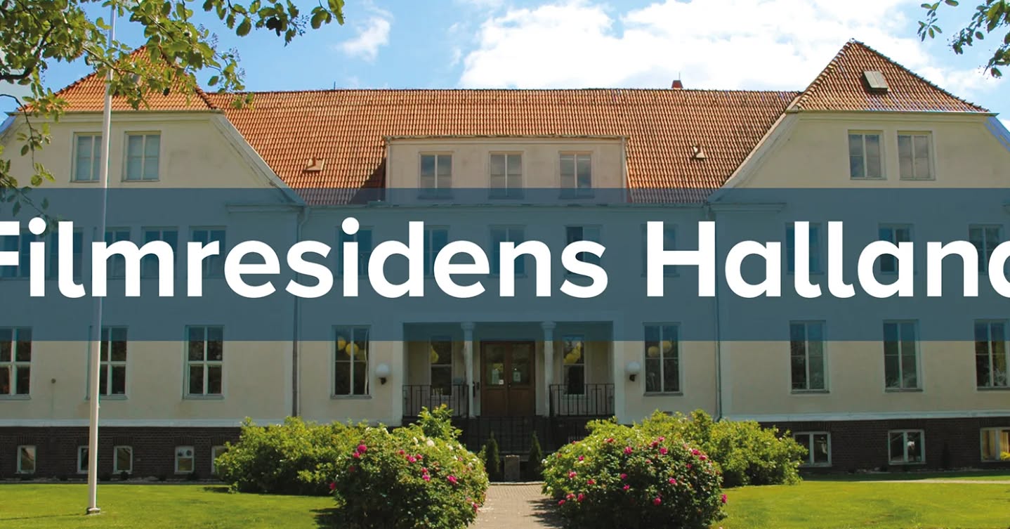 Delat open call från Region Halland:
---
" Välkommen att söka Filmresidens Halland
Under hösten 2026 bjuder vi in till några veckors vistelse på vackra Katrinebergs Folkhögskola i hjärtat av Halland. Professionella filmare får möjlighet att utveckla sin konstnärliga verksamhet samt en ersättning på 50 000kr. Residenset är ett samarbete mellan Filmresurscentrum Halland och filmlinjen på Katrinebergs Folkhögskola.
Sista ansökningsdag: 28 februari 2026.
Besked: Senast 1 juni 2026.
Läs mer här: regionhalland.se/kultur/konst--och-kulturformer/film/filmresidens-halland
"
---