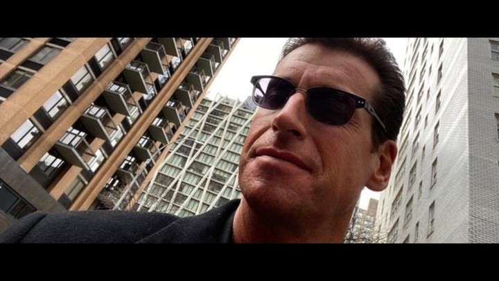 Our Mercury CEO in New York City recently, meeting star cast including Robert Picardo, Kate Mulgrew, Matt Dillon, Joe Pantoliano and Tony Award Winner Reed Birney.
#mercurypictures #hollywoodstudios #robertpicardo #katemulgrew #mattdillion #joepantoliano #reedbirney #behindthescenes #startrekvoyager #startrekpicardo #emmynomintaed #famousactor#newyork #startrekdoctor #newyorktaxi #businesslunch #marketinginfilm #tonyawardwinner