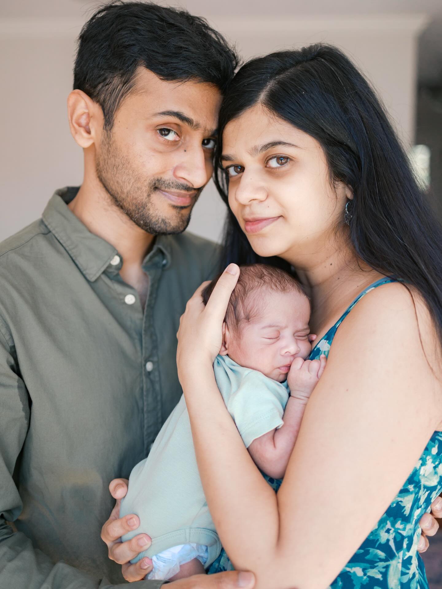 When people ask why I love in-home photography, I have so many answers… but for newborn sessions I think to myself, is there really any other option?!
Mom can finish getting ready while we take photos of the baby. You have all of your diapers, burp cloths, bottles, extra clothes, and toddler snacks (let’s be real, the most important and we can never have enough packed in a bag 🤣) right there. Your toddler can run around free until it’s their turn, and come into the frame happy, regulated, and smiling (can I get a woot woot for no fights about shoes). No uncomfortable shoes and lots of walking from the parking lot (um did I mention you literally JUST had a baby?!).
It. 👏
Just. 👏
Makes. 👏
Sense! 👏
Take a deep breath. Let’s just stay home!
.
.
.
.
.
San Jose in-home lifestyle photographer
Bay Area newborn photographer
South Bay family photographer