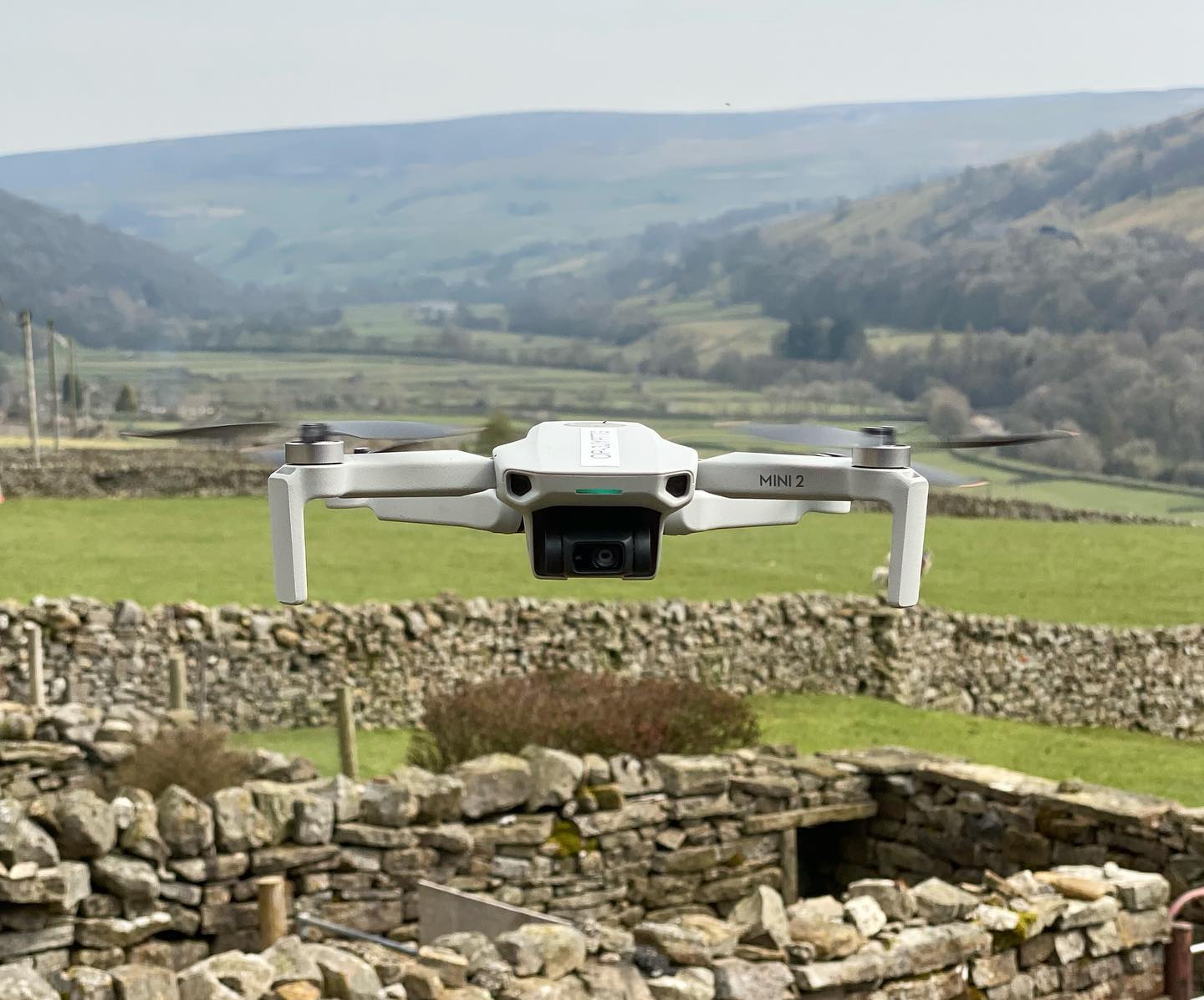 A beautiful backdrop for another lovely day in the Yorkshire Dales with the DJI Mini 2
#drones #dronephotography #telecoms #telecommunications #dalessurveying #surveying #dronestagram #yorkshiredales #landscapephotography #photography #views #droneshots #dji #djimini2