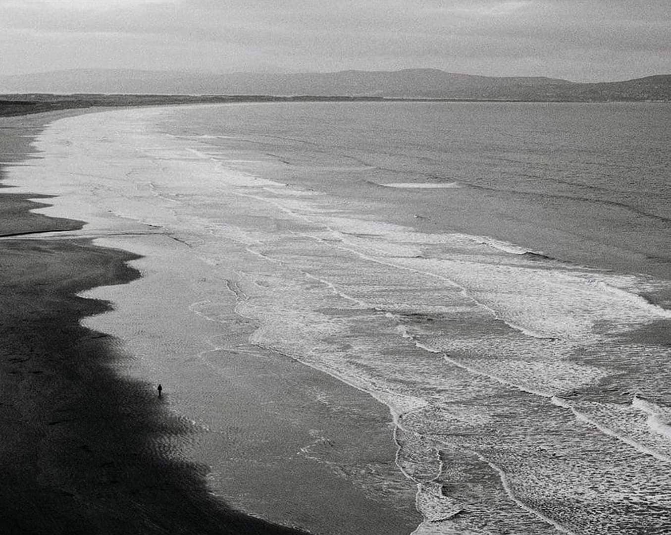 Mother Nature via @cerealmag 〰️
Are you team Ocean 🌊 or team Mountains 🏔️? Let us know in the comments 🖤.
.
.
#mykatreg #ocean#nature #sea#naturalskincare#supportsmallbusinesses
#summermood #sun#sunkissed
#goodvibes#thinkpositive#skincare#happyskin#katregorganics #organicbeauty #organicingredients #biocosmetics #amazingdestinations