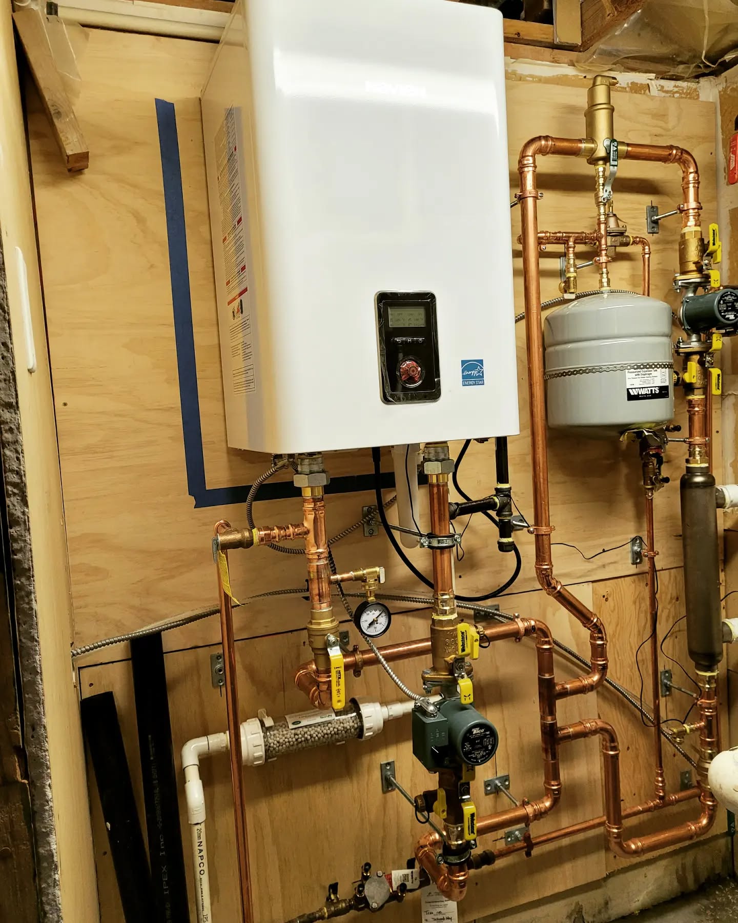 Boiler installation. This Boiler is feeding a Titanium heat exchanger, which is heating a communal hot tub, for a townhome residence in Whistler.
Chlorination is in a separate room, and nowhere near the unit , if anyone was concerned.
Always by the book. RTFM cubed
#heating #gasfitting #plumbing #plumber #seatosky #whistler #squamish
@andrewsheretltd @navieninc @wattswater @emcohydronics @taco_comfort