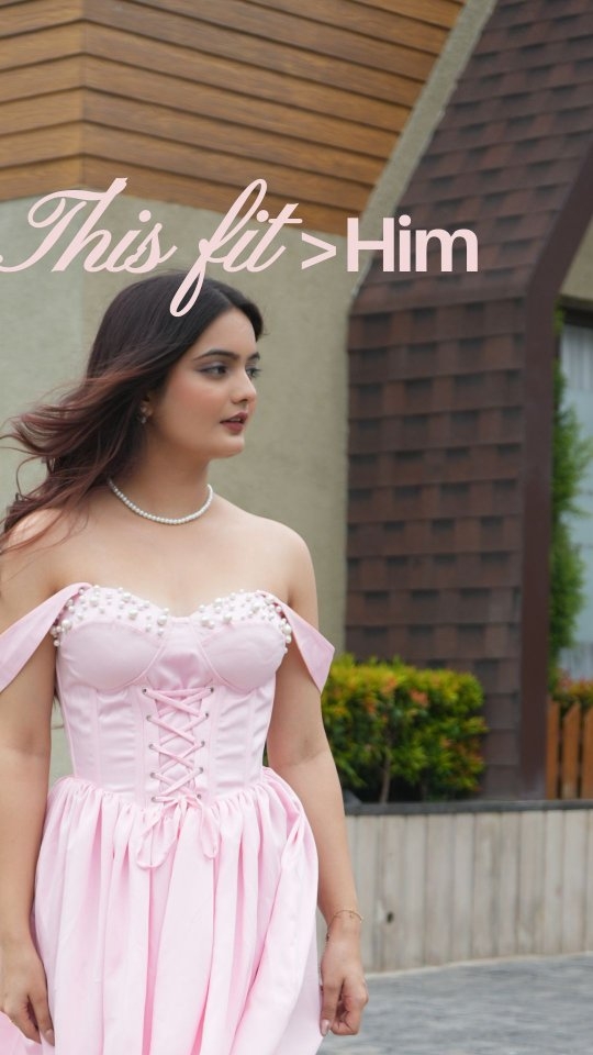 brb falling in love with this frock and living my soft glam, main character moment.💕👑
#CherieCharm #SoftGlamVibes #MainCharacterEnergy #PinkFrock #CorsetDress GenZStyle PrettyInPink OutfitCrush 💫