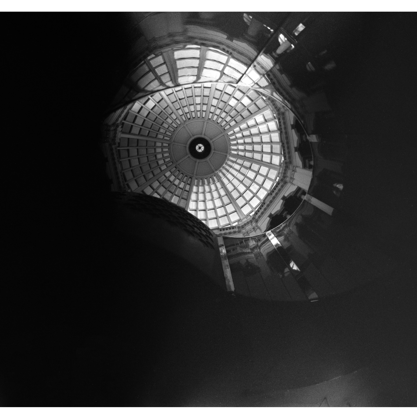 The problem with film is the time it takes to see what has been captured. These are a few of the special memories of summer.
#london #tatebritain #elizabethline #londonunderground #fisheyelens #filmphotography #blackandwhite #b&w #brutalistarchitecture #concreteandsteel #uniorbust #aberystwythschoolofart #stripeyhoundart