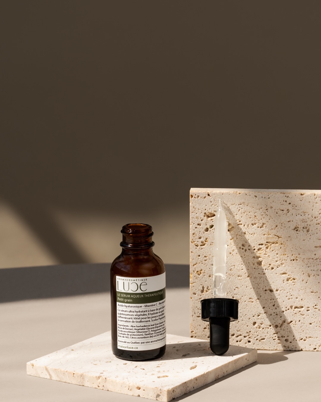 L’excellence de la nature concentrée dans des formules 100 % naturelles, pures et actives, fraîchement élaborées à la main 🌿
