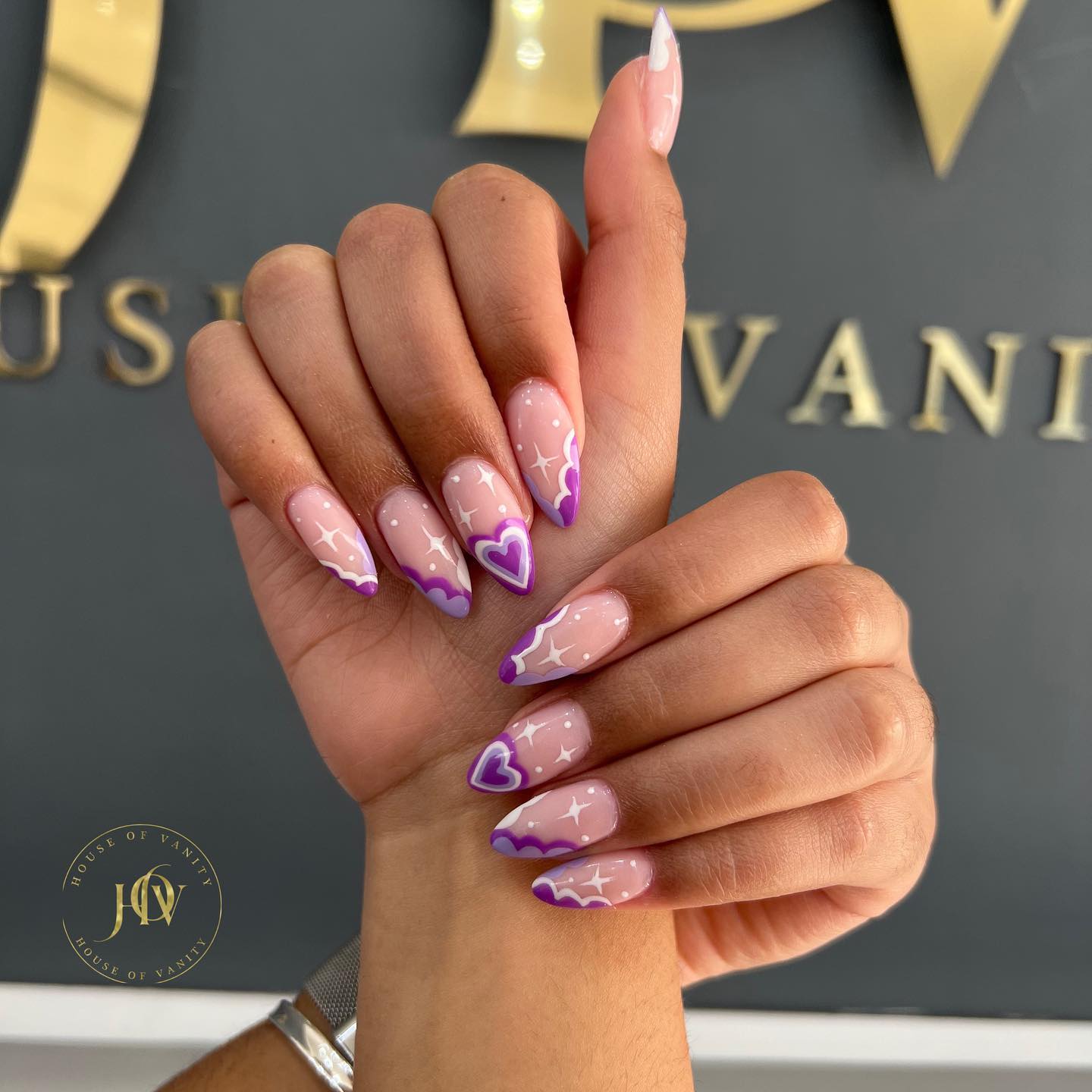 ๐๐๐
.
.
.
.
.
.
.
.
.
.
#nails #valentinesnails #holographicnails #ombrenails #nailartist #nailsofinstagram #nailsoftheday #nailsonfleek #nailswag #nailart #gelpolish #naildesign #naildesigns #almondnails #nailsaddict #fashion #fashionstyle #nailcare #fashionblogger #shinynails #catford #lewisham #foresthill #sydenham #bromley #ladywell #brockley #southeastlondonnails