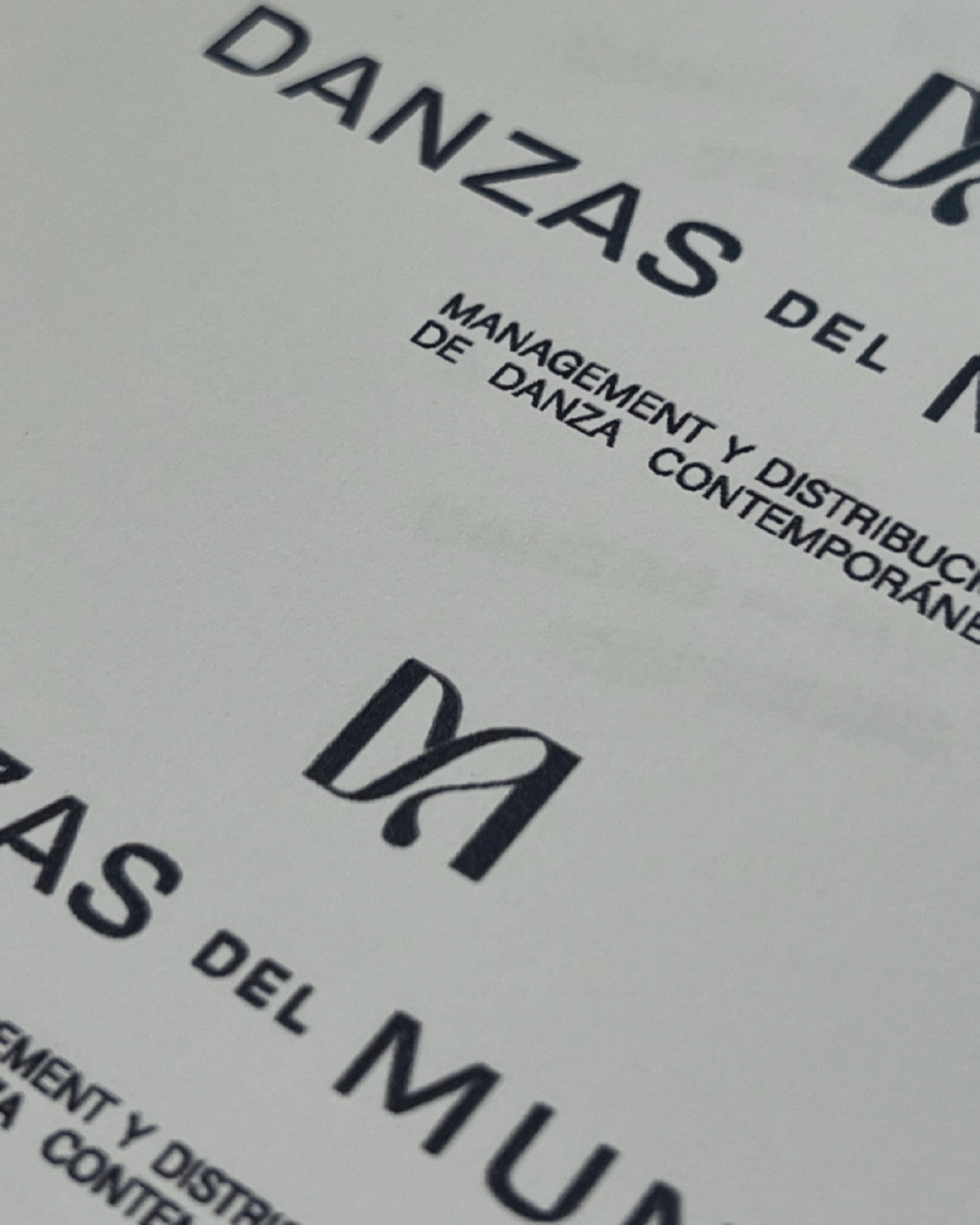Details from the logo and brandmark for Danzas del Mundo, a representation agency for contemporary dance companies. The intention when designing this brandmark was to intertwine its capital letters in a delicate and elegant ligature suggesting fluidity and movement.
Project developed in Germinal & Brandon Love
#brandmark #visualidentity #logodesign #visualidentitydesigner #lettermark #lettermarklogo #lettermarkexploration #minimalbranding #elegantbranding