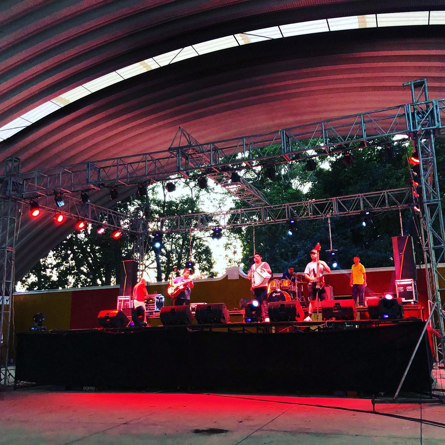 El último Batallón de Lupe Tijerina antes Los Cadetes de Linares. Contratación al 5546184386 #loscadetesdelinares #loscadetesdelinaresdelupetijerina #elultimobatallon #elultimobatallondelupetijerina #lupetijerina #bestevents #besteventsever #bookingandmanagement #bookinginternationalmexico #contrataciondeartistas #contrataciondeloscadetesdelinares #contrataciondebandas