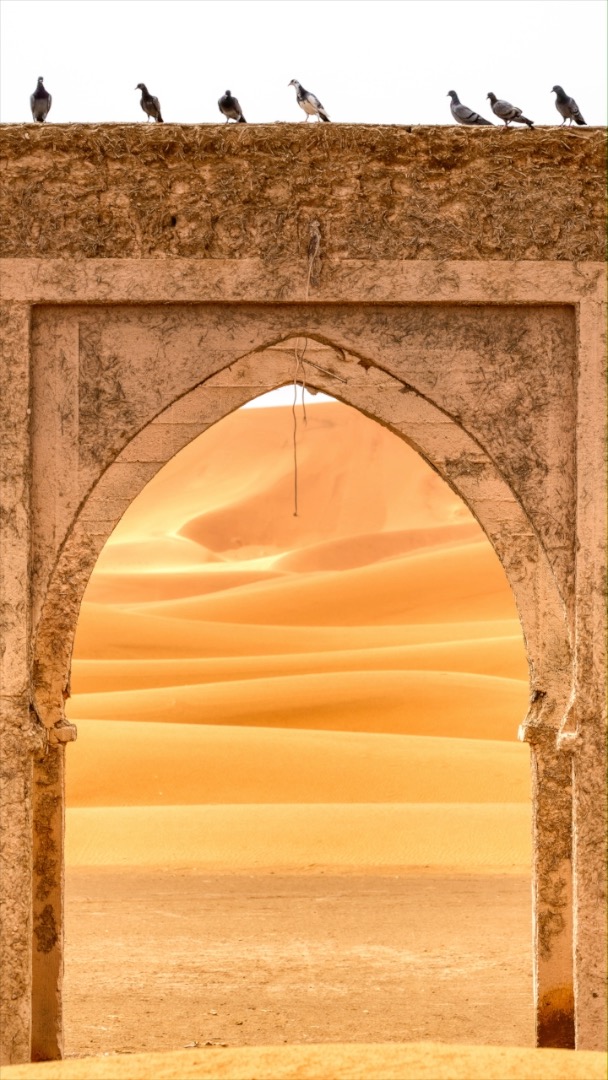 One thing I love about shooting in Morocco is how easy it is to use the space around you. I’m constantly looking for doorways, arches, and windows to frame my subject and simplify the scene. A small shift in position often makes the photo work.
Join me on tour in Morocco this April! And if you are in New York, we will be at the Travel + Adventure Show this weekend! Drop in and say hi!