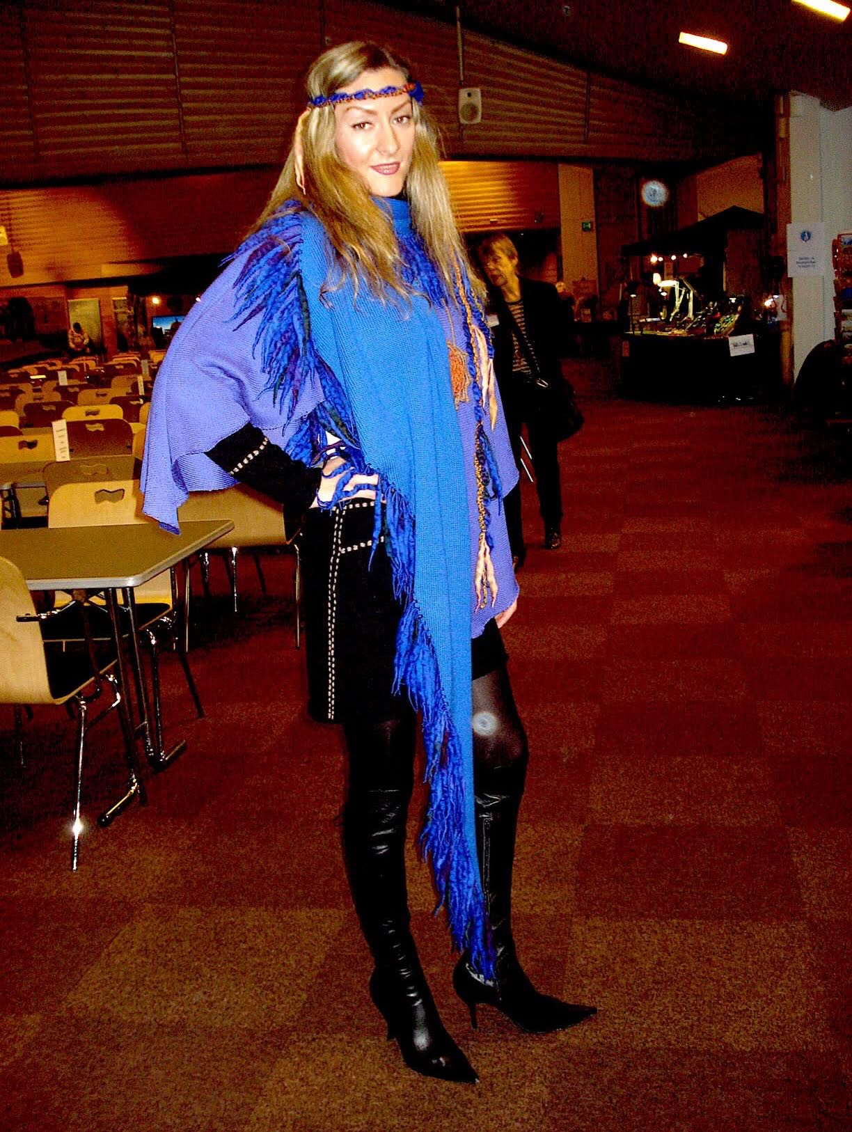 You may feel you and your work are unnoticed on IG, but be sure there is also a ”heavenly Instagram” where your efforts are not left unnoticed or unrecognized.
The way I get feedback from there can be an immerse and tangible energy of love that fills the space of the fashion show or my presentation place.
This blue fashion show styling was inspired by AE Michael and truly, he expressed his gratitude by appearing in an ord! And even more, Mother Mary appeared too as one.
Our good work and Light is seen for sure🙏🏻⭐️❤️!