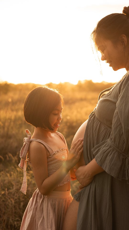 From the moment she knew you were there, she loved you. š¤
She only had to wait 9 more months to hold you⦠after waiting her whole life for you š„°
Now you are here and everything has changed in the most beautiful way ā tiny hands, sleepy cuddles, and a little girl who finally gets to be a big sister after years of hoping, wishing, and dreaming. āØļø
What a family. The love documented during both their maternity and newborn shoot cannot be explained and I am so honoured to have been able to capture these moments for you @ayn.mallari ā¤ļø