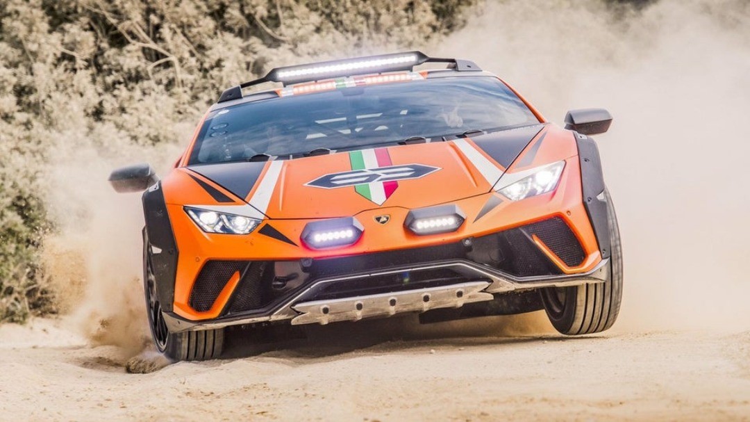 Lamborghini Huracan Sterrato ... yes or no ?
#supercar #offroad #Lamborghini #MotorSport #Lifestyle #luxury