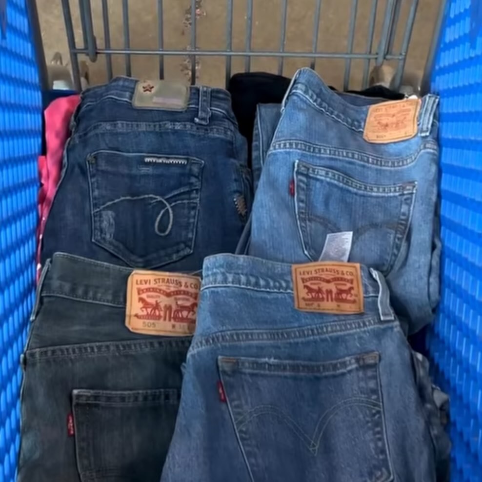 You guys gotta check out @keepitpvintage he’s got dope content.
#staythrifting #stayfinding #stayfly #ebay #depop