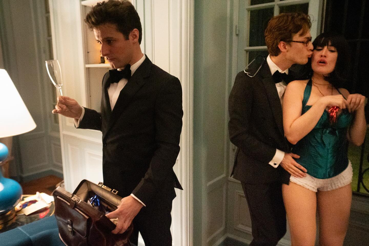 Our latest show, The Birthday Party. We are really proud of this one. Here are some characters, Christianne Voss @grey.blanco, Dr Terry Tingle @calebdgonzales and Kat @alexaroosevelt ❤️ #immersiveexperience #stayquiche #nyctheater #goldcoast