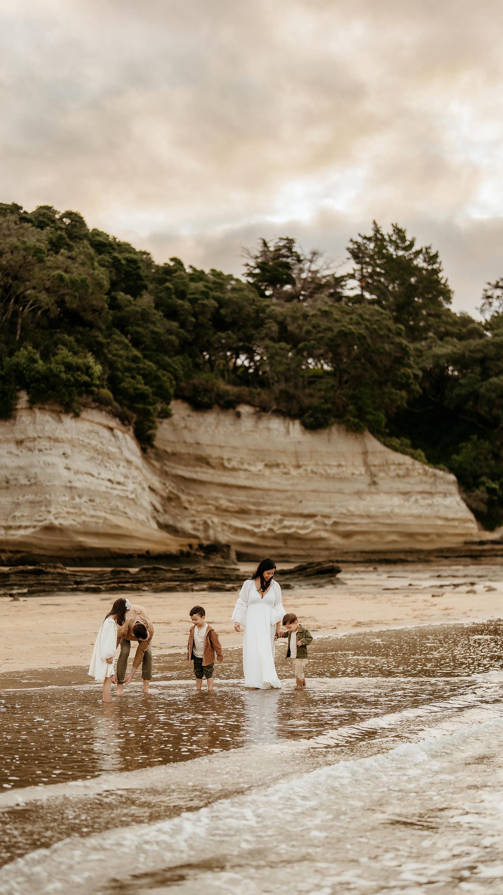 If you’ve been on the fence about booking a family session, let this be your sign ✨
We capture our wedding day.
Sometimes the birth of our babies.
Maybe those newborn days too.
And then… it often stops.
Life gets busy, and before you know it, those babies are teenagers.
Give yourself the most precious gift.
Just one day, capturing what truly matters, your family, as you are right now.
Do it for you.
But also for your children.
For them to look back on and remember how it felt.
I would give anything to have photos of me, my siblings, and our parents growing up but I don’t, those years now live only in my memories. ✨
#aucklandlifestylephotographer #aucklandfamilyphotographer