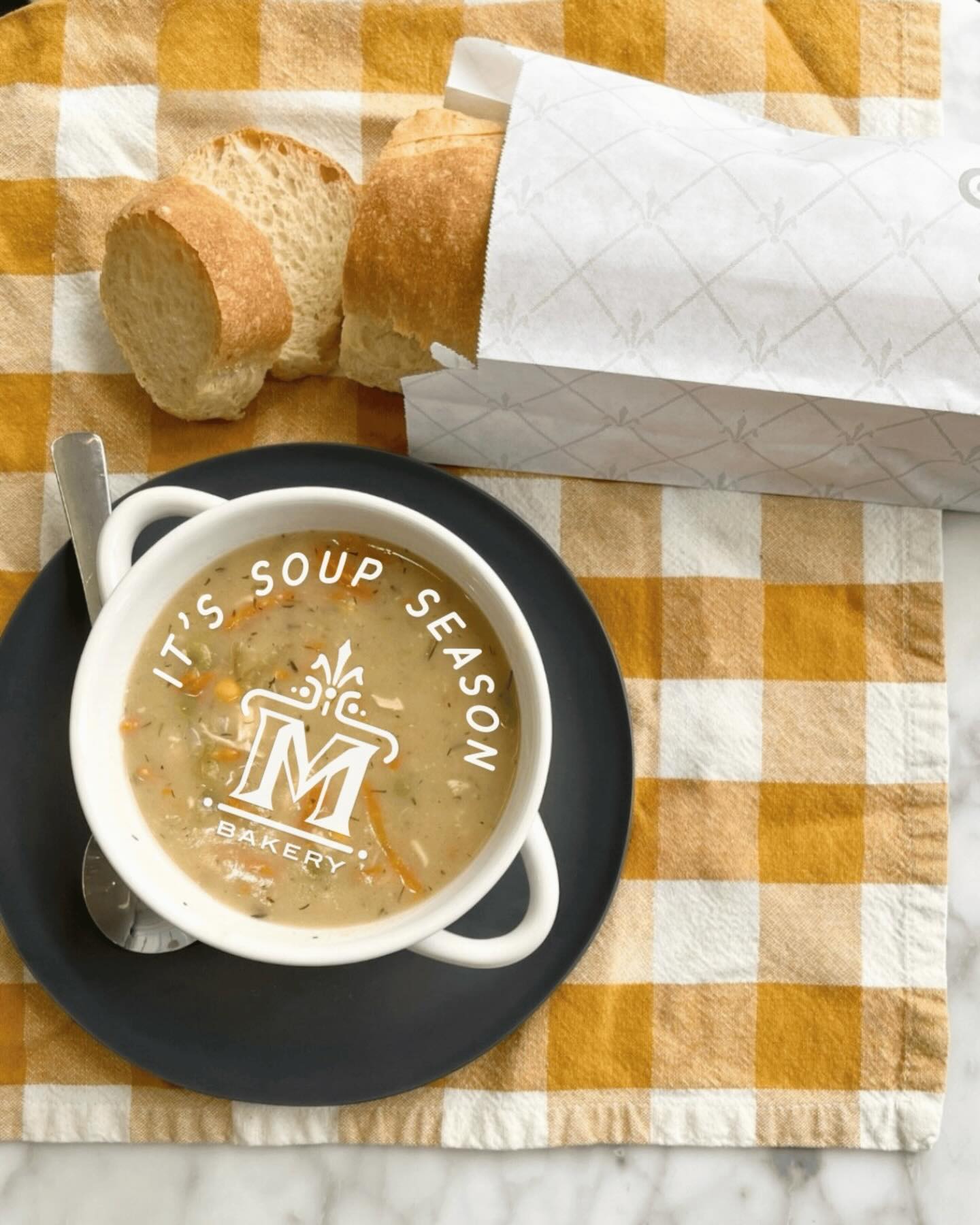 We’re now two weeks into our soup offerings and we simply cannot get enough! Between the most savory mixes of bisques and broths, paired with crispy #artisanbakedbread, it somehow gets better with every bite. 🍲✨
Today’s feature is Corn Chowder, with a fabulous lineup following suit through Friday. Be sure to check out our Weekly Soup Menu, released every Monday after our Weekly Bread Menu. 🍜
#yourlocalbakery #mackenziesbakery #freshbaked #soupseason