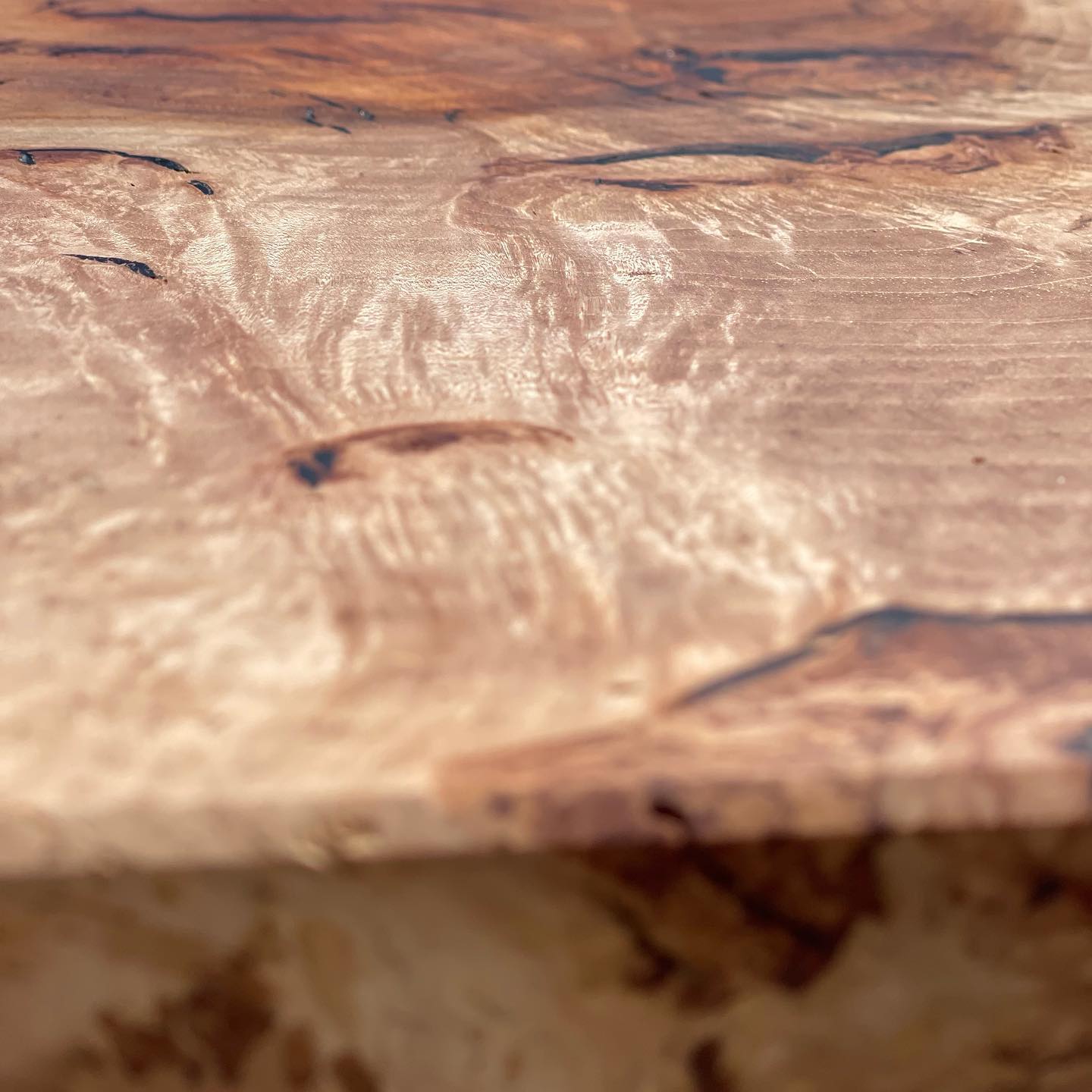 #woodslabstable #character #tablefor12 #woodgrain #smallbusiness