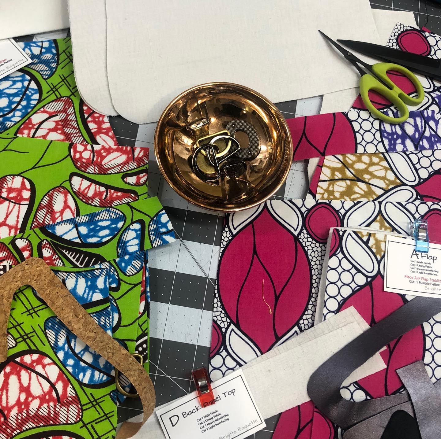 Let's see what today brings. I'm riding with Macy Gray on this one.
Whats under your needle today?
.
.
.
.
.
#soulofcloth, #africanfabrics, #africanprintfabric, #africanamericanquilters, #quiltersofinstagram, #quiltersgonnaquilt, #makersspace, #makersvillage, #makersmarket, #quiltingfabric, #modernquilting, #quiltinglife, #quiltingkeepsmesane, #craftingismytherapy, #bagpattern, #bagmaking, #baglovers, #sewingbags, #sewingroom, #sewingprojects, #sewingaddict, #sewinglife