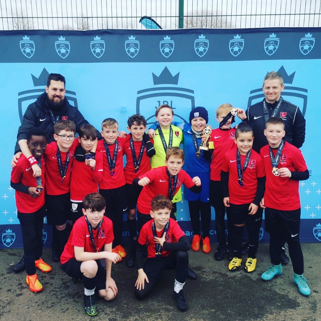 An amazing experience for all our boys for BRS u11s at the JPL finals on Saturday. It was a very tight competition with a high standard of football all round
All 3 teams won 1 game and lost 1 game so we all had 3 points, it came down to goal difference. We had -2 another team 0 and the winning team +2. Special mention to one our boys who was awarded player of the tournament. A great achievement to finish third in the country. We go again next year 👍🏻⚽️