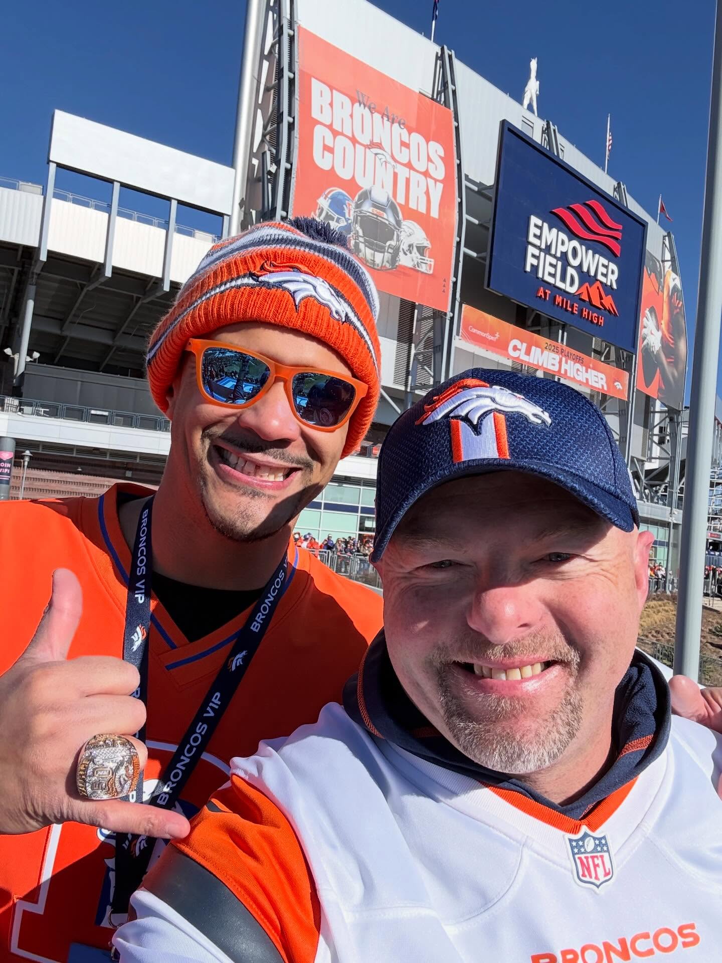 It was a packed @broncos & @budlight Tailgate Party yesterday! Had Super Bowl 50 Champion Denver Bronco @ryanharris_68 come by & pump up the crowd! With @thepineappleagency What a game that was! Hoping for a speedy recovery for Bo, but Denver, I know we got this AFC Championship! GO BRONCOS!!