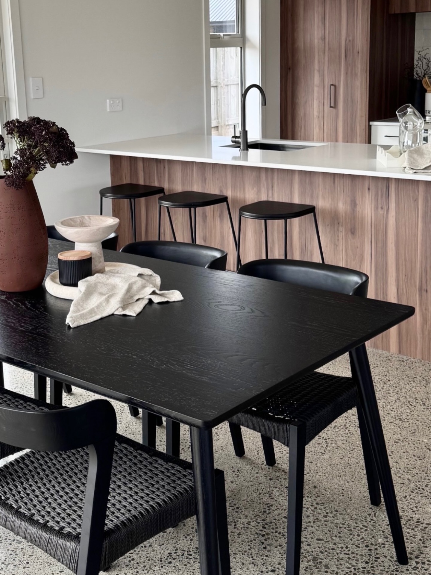 Bare when I enter, but glowing when I leave ✔️