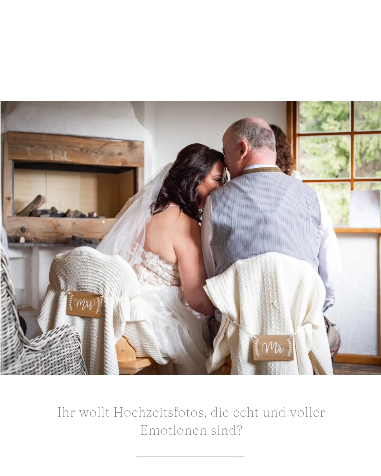 Ihr wollt Hochzeitsfotos, die eure Liebe echt und emotional zeigen?
Natürlichkeit entsteht nicht durch Posen, sondern durch Momente: Ein Flüstern ins Ohr, eine Umarmung, ein Lachen.
Das sind die Momente, die ich unauffällig für euch festhalte.
Speichert euch diese Tipps ab oder teilt sie mit eurem Partner, damit euer Shooting entspannt und voller echter Emotionen wird.
Wenn ihr möchtet, dass ich eure Geschichte so einfangen darf, schreibt mir gerne direkt hier oder eine Mail über meine Webseite. Link in der Bio.
Styling der Braut @brautstyling_sylviablochwitz
#hochzeitsfotografmünchen
#weddingphotographermunich
#weddingvibes❤️
#emotions
#hochzeitsreportage
#hochzeitsfotografmünchenumland
#hochzeitsfotografin
#hochzeitstipps
#hochzeitskleid