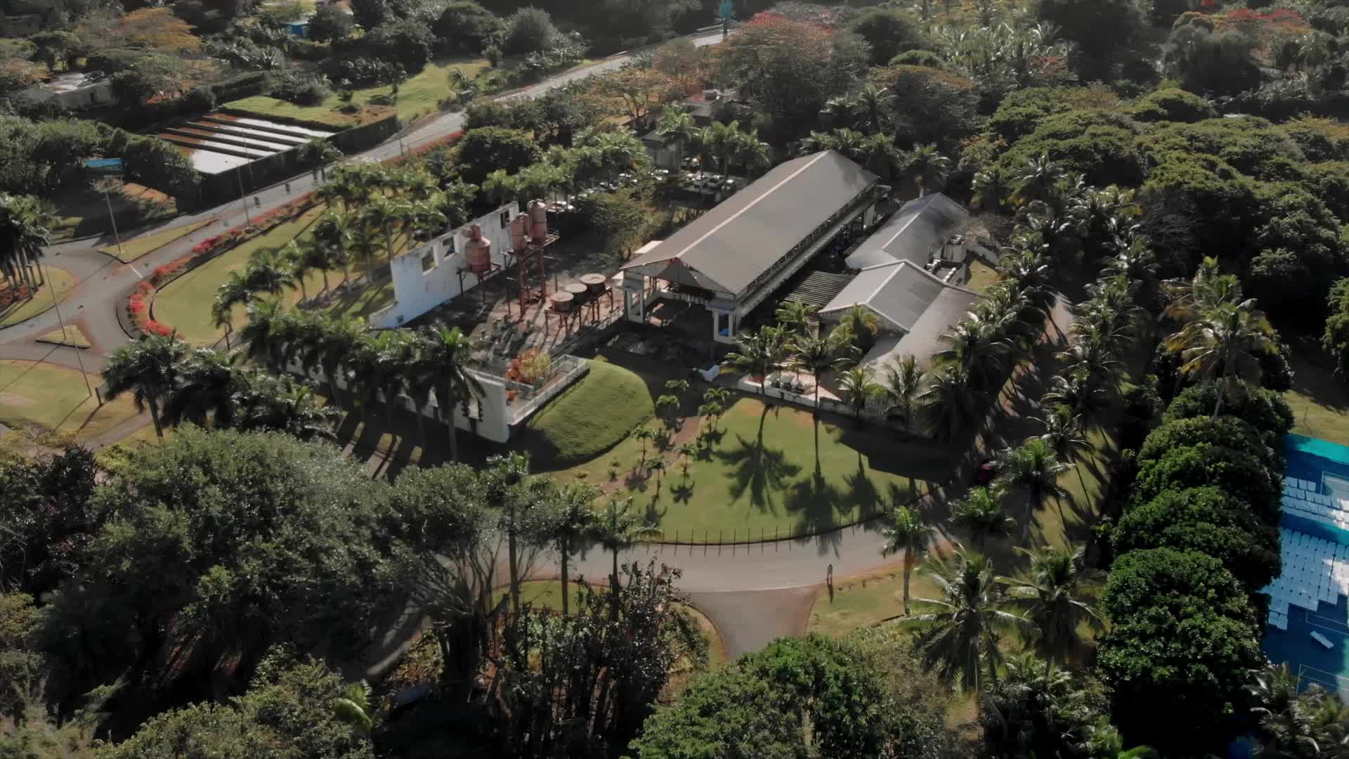 ð ð¬ð©ðððððð®ð¥ðð« ðšðððð§ð¢ð ðŠð®ð¬ð®ððŠ
A rare journey into the heart of the ocean.
8,000 seashells, the largest collection in Africa, revealing perfect forms, natural symmetry, and timeless secrets â from the Fibonacci sequence to myths and cultural uses.
An immersive experience in Bel Ombre, where discovery, wonder, and knowledge come together, extended by a boutique inspired by the marine world.
ðð©ðð§ð¢ð§ð ððð²ð¬ ðð§ð ð¡ðšð®ð«ð¬
Monday to Saturday: 09:00 â 17:00 (last entry at 16:00)
Sunday & Public Holidays: 09:00 â 16:00 (last entry at 15:00)
Guided Visit: Monday to Friday at 10:30 & 13:30
#worldofseashells #africaslargestseashellcollection #marinelife #oceantreasures #museum #fibonnacisequence #nature