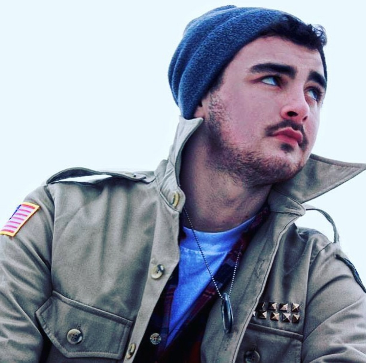 2016 was a crazy year y’all 🤘🏼🎸
I toured the country, was newly moved to Nashville, recorded my first EP w/ @menacemusicpro , went to Europe for the first time, played live on TV, opened for major artists, wrote songs with friends, bought a car that I’m thankful to still be driving (thank you @jeep 😂), celebrated my Pe-Paw & Grandpa Wynn’s 63rd & final anniversary before he passed away that following year which inspired me to write “Seven Minutes In Heaven” that @reba cut, & so much more.
Sure is crazy to think how far I’ve come in 10 years. I’m so grateful. 2025 was a year of a lot of major change for me. But 2026 I know is gonna be a special year full of lots of milestones including… NEW MUSIC RELEASED!!
Y’all get ready! 🎸🤘🏼 #throwback #2016 #2026 #wynners
#fyp #trend #travel #blessed #work #growth #country #countrymusic #newyear #change #nashville #touring #live #livemusic #guitar #singer #artist #singersongwritersofinstagram #songwriter #newmusic #young #friends #stage #thankful