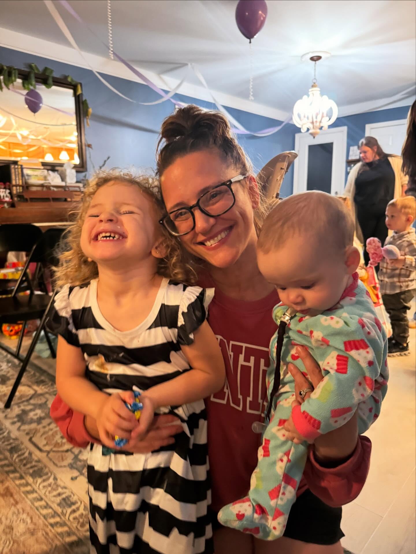 Finish the sentence 👇
“In this pruned season, hospitality looks like __________.”
No pressure to impress—just faithful, simple, love-filled.
(And if you want to encourage someone else, reply to a comment you resonate with.)
#thesaltandthelightco #westhoffcottageofallon #runningrealestate #jesussavesbro