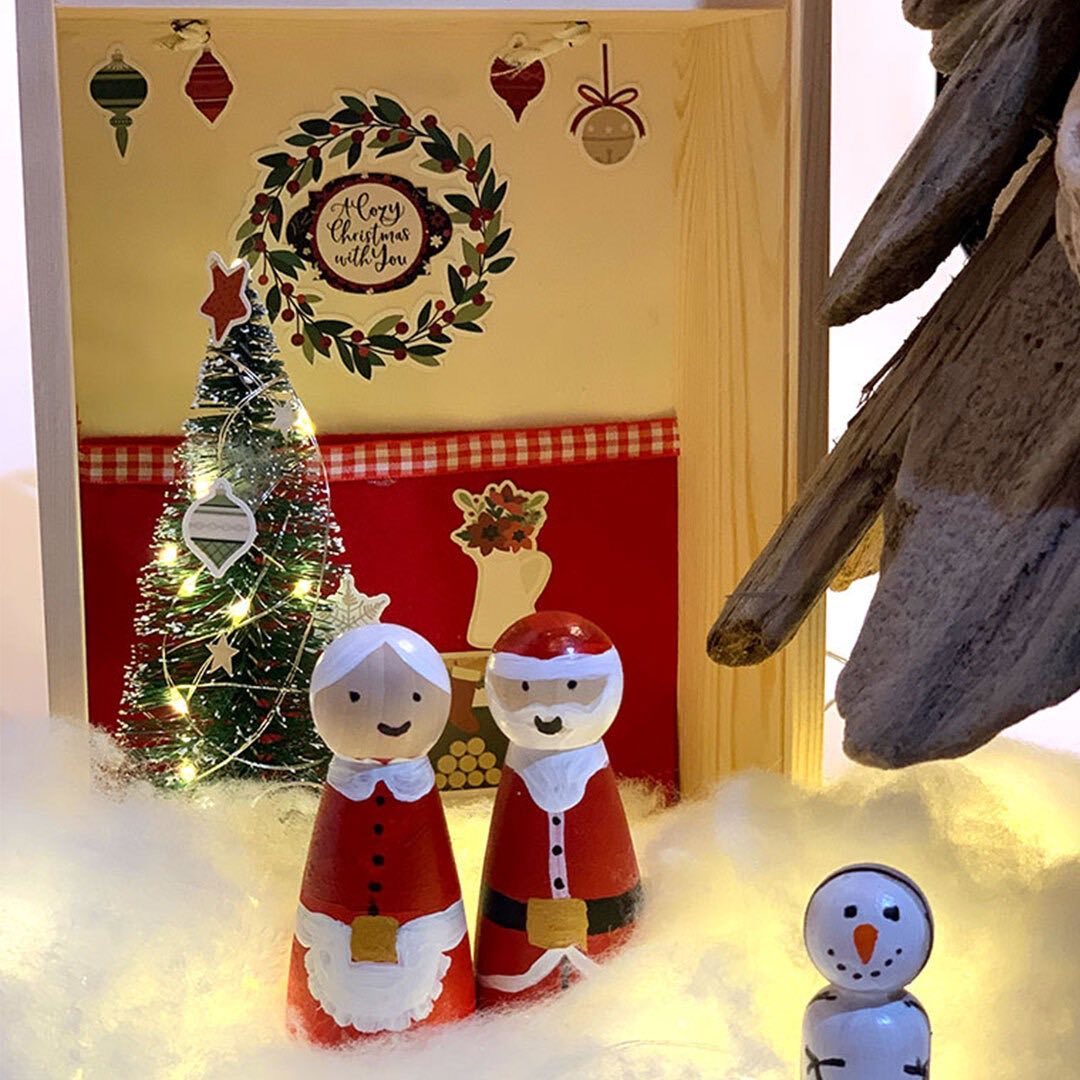 We want to craft with you! Join us Dec 12 at 1pm to make Santa and Mrs. Claus at their cottage. This craft kit comes with everything you need to make the scene pictured, as well as a free class to show you how!
The link in bio takes you to the sign up page. Seats sell out fast! Free local delivery, shipping to the rest of the US.
.
.
.
#craftkits #artsandcrafts #christmas #santa #diyornament #diy #holidaydecor #gift #handmade #kidsprojects #craftsforkids #handmadechristmas #makemomentos #meaningfulgifts #craftandbond