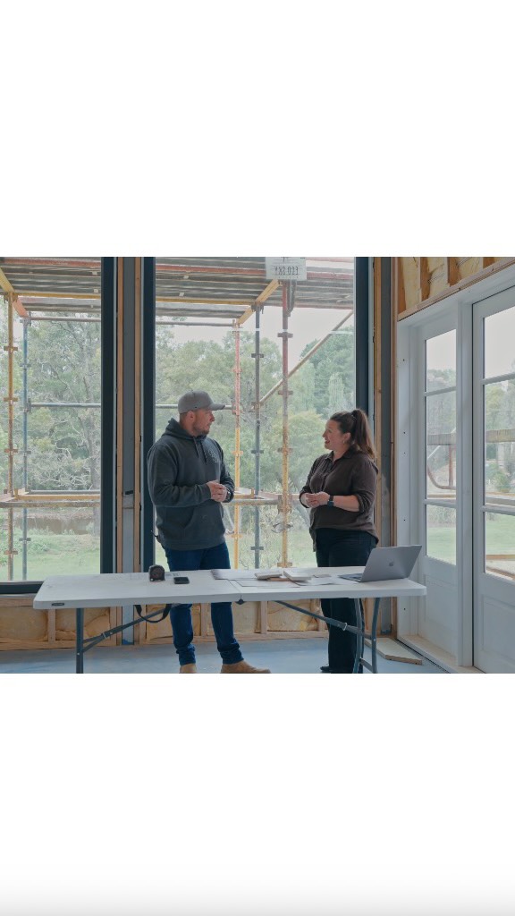 ✨ PART 3: Why do YOU need an interior designer?? Let me bring my experience and knowledge to your project, to ensure you get your desired result! As I discuss with @backmanbuilders it’s not just about choosing “pretty things” and putting them together. There is a lot more that goes into the selection process behind the scenes to ensure that the whole project runs seamlessly. Your builder will thank you!!
•
•
•
• 🎥 // @ydyprod