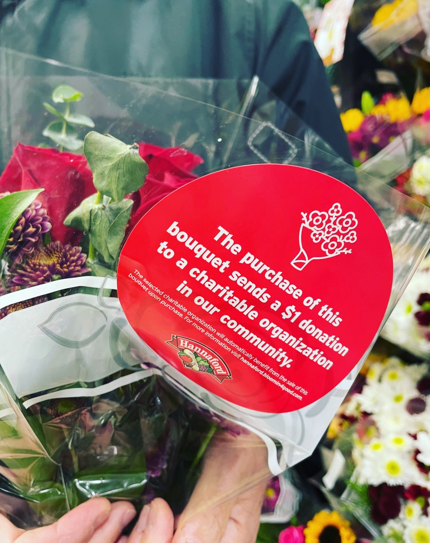 The Friends of the Aldrich Library have been selected as a nonprofit partner in the Hannaford Bloomin' 4 Good Program for January 2025!
For every specially marked Bloomin’ 4 Good bouquet purchased during January 1 through 31, 2025, at the Hannaford grocery store at 456 South Barre Road, the Friends will receive a $1 donation from Hannaford. Look for the red circle sticker on the bouquet to make sure it qualifies for support of the Friends.