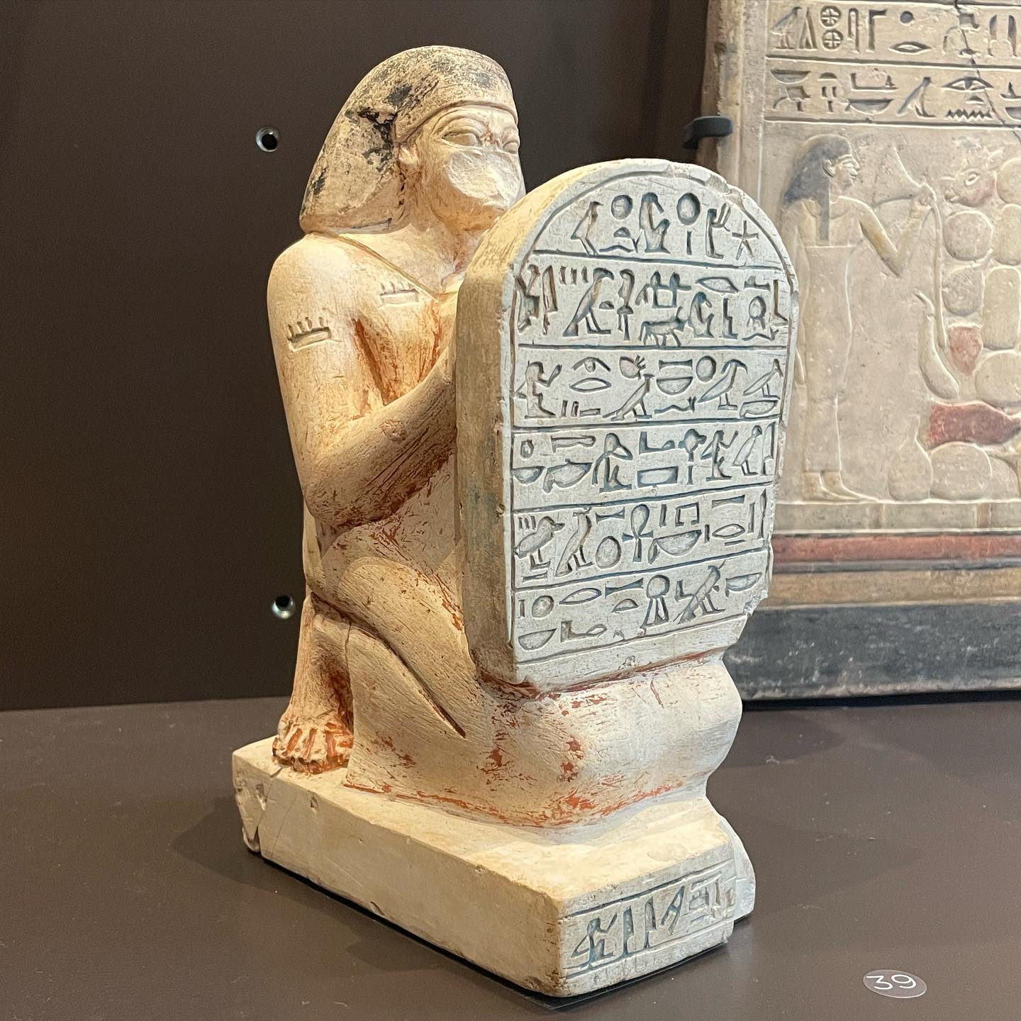 Found an odd-looking stelophorous chap in Dijon's @museesdijon , allegedly Tuthmose III period - what does anyone think?
#egypt #art #history #artoftheday #arthistory #archaelogy #egyptian #egyptianart #newkingdom #statue #statues #statuary #sculpture