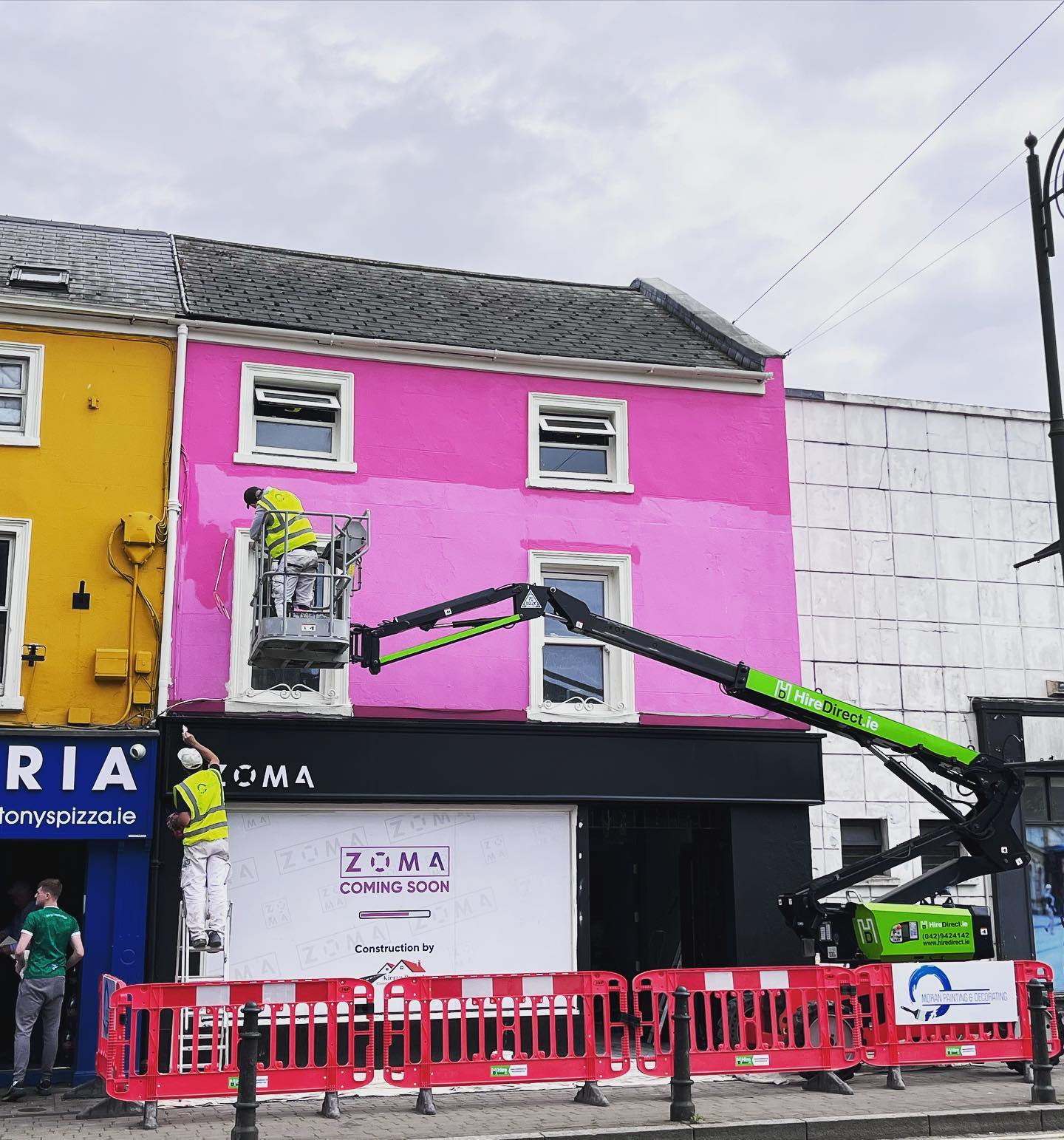 A busy July getting @zomabranding ready for lift off. We are fully insured with street permits for all public works 👨🎨 #moranpainting
