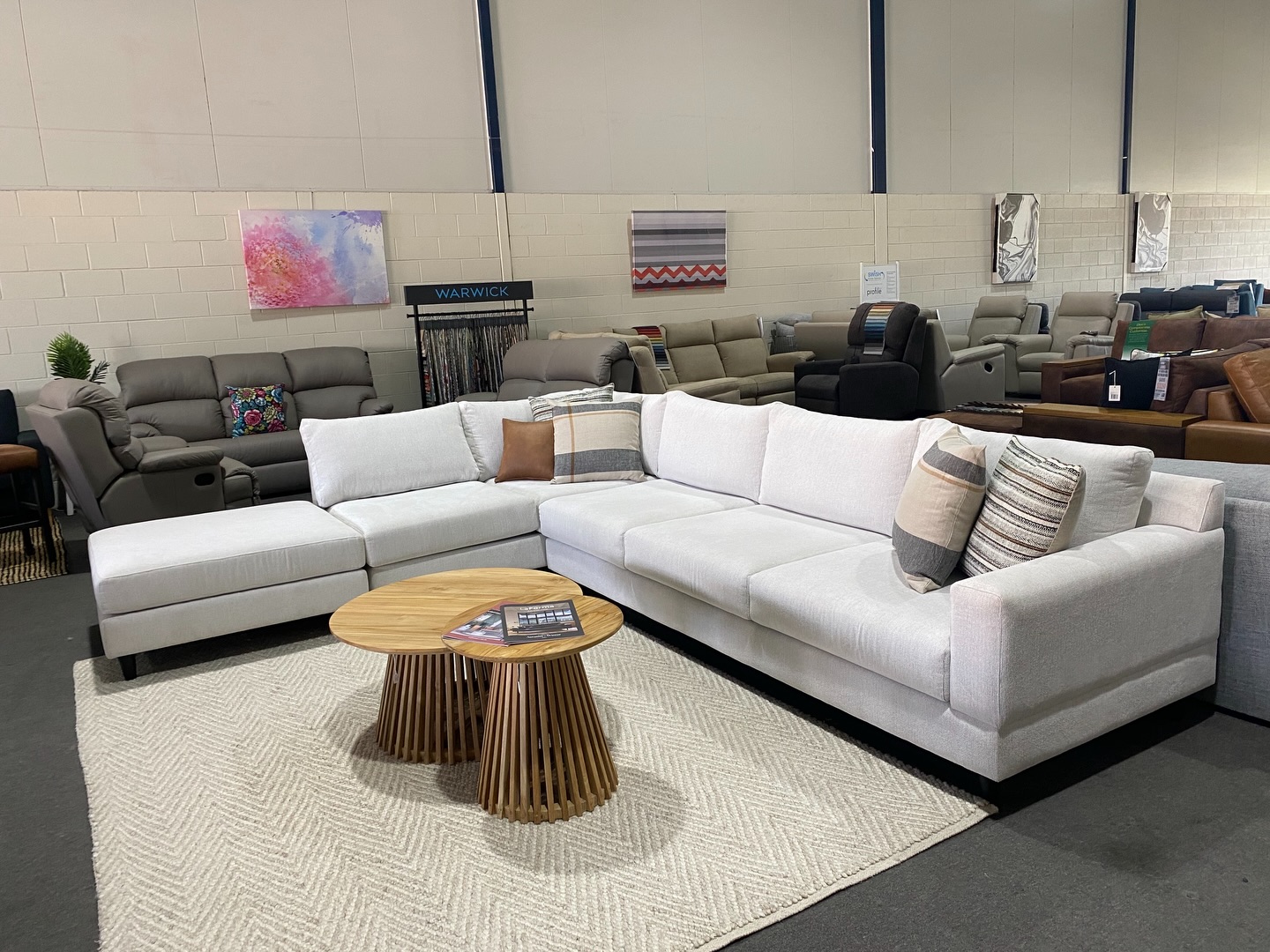 Proudly Australian made and designed for next-level comfort. Our Harper Modular Lounge Features super soft-to-touch Zepel cottage fabric, Luxura memory foam seating and rotatable seat and back cushions to keep your lounge looking fresh for years.
Fully customisable to suit your space, style and lifestyle.
Experience the comfort in person — visit us in-store today And let us create your dream lounge ☁️ @knownforloungessydney
@zepelfabrics Fabric - Cottage Snow
#zepelfabrics #modularsofa #trendingfurniture #loungeroominspo #cornerlounge