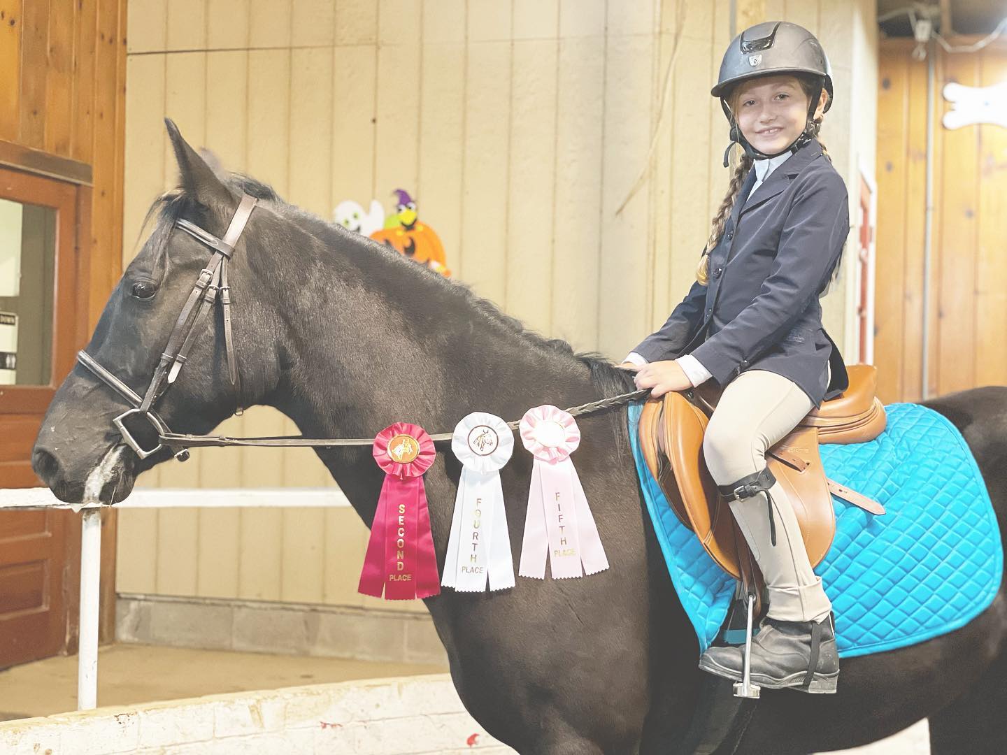 We’re so proud of our #BristolKnightFarms girls bringing home ribbons today!