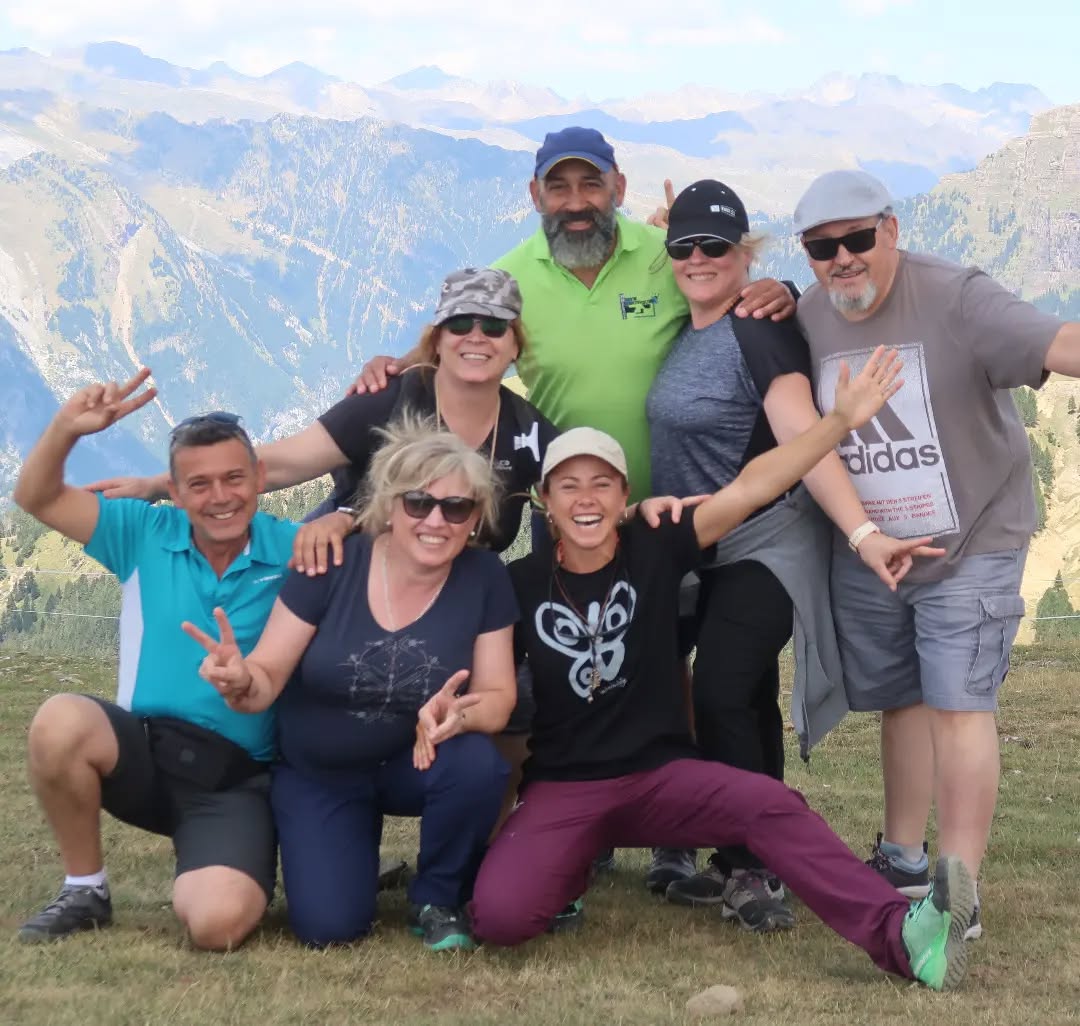 Chic@s un día estupendo, os espero el año que viene! Gracias por este día.
En Guías de Ordesa estaremos encantados de proponer nuevos retos, os esperamos!!
#motivación #familia #retos
#hermanas #diaspararecordar