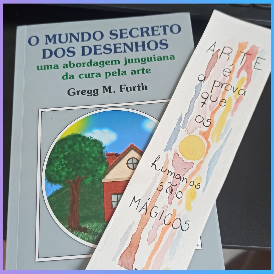 #sextando com o início de mais uma leitura que desejava há muito tempo. E ainda com um marcador lindo e personalizado presente da @alesdealmeida . <3
#psicologo #psicologia #psicoterapia #psicologiaanalitica #arteterapia #façaterapia