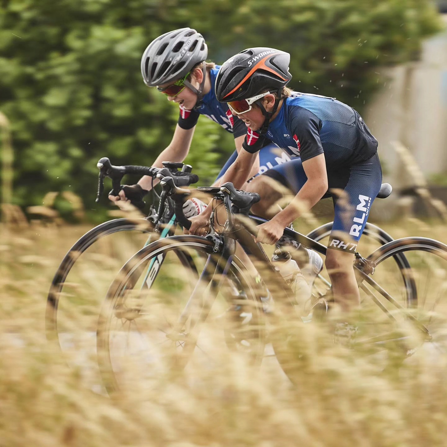 Registration for the two final VICC Race Days has been opened at vicc.racing ! Sep 3rd will be the grande finale of the @stroeckbrot Donauinselcup p/b @wien.meinbezirk.at for the youth races. Adult @cycling_austria cup races will be sponsored by Dox42 and for all licensed categories the races will be Viennese Crit Championships. Thanks to all sponsors for their support!
.
.
.
#raceday #gofastturnleft #critracing #viccrd