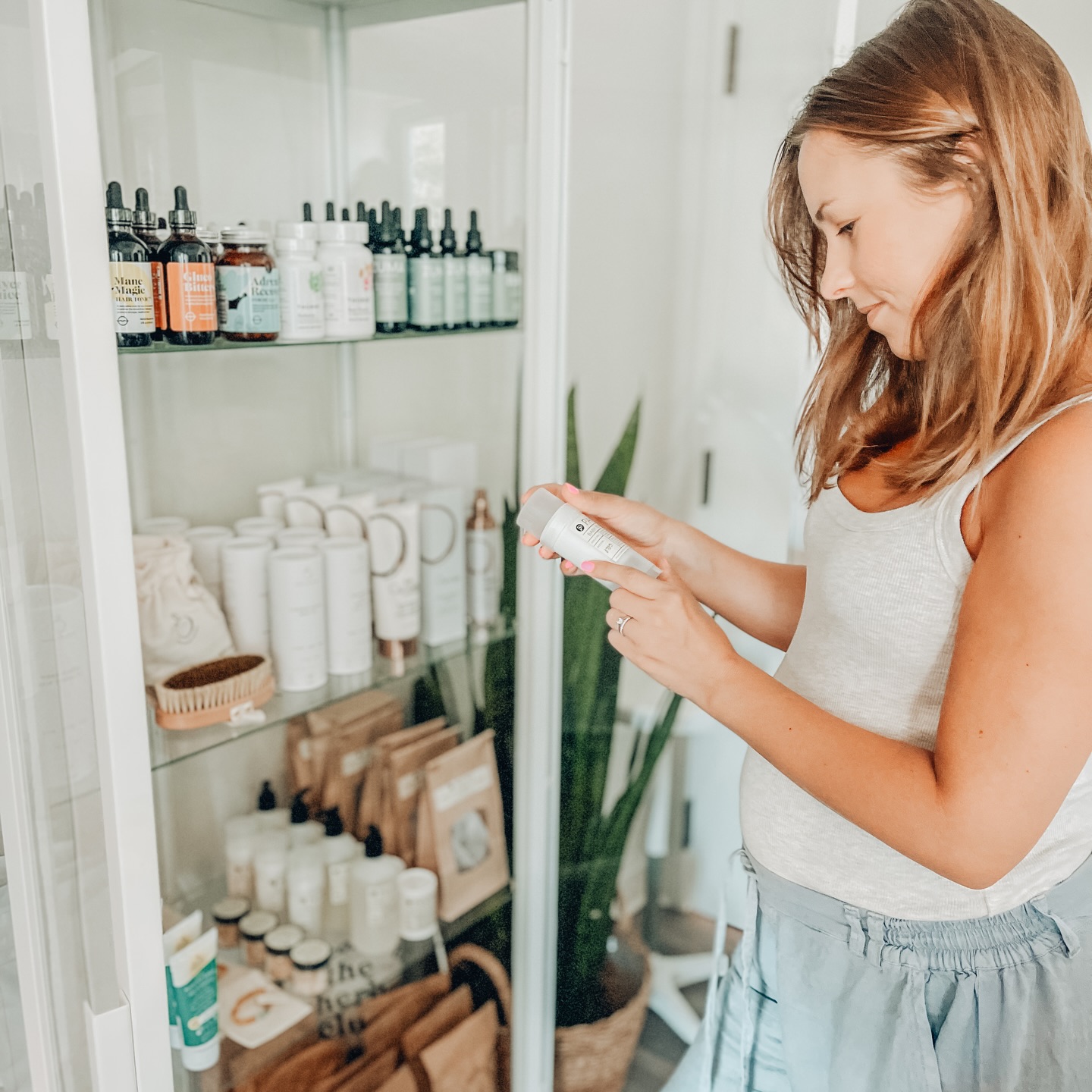 Mamas, this one’s for you and your babies 🤍 Enjoy 50% off select products from Living Libations, Pantry, and The Golden Secrets. Thoughtfully chosen, incredibly gentle, and very limited in quantity ❄️✨