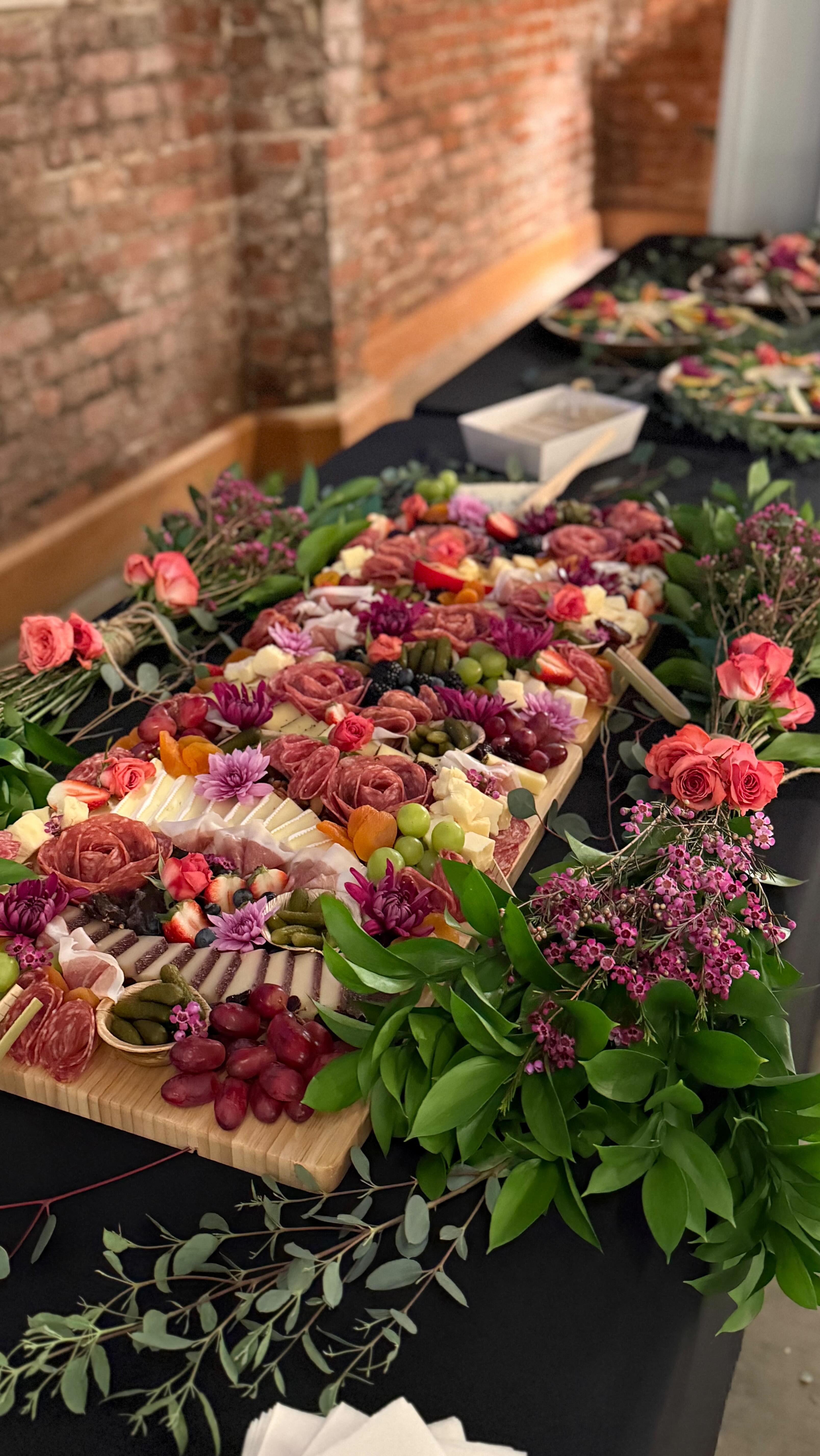 When art meets charcuterie 🎨
Honored to create this mini grazing table for a donor event supporting @mccollcenter and the arts in our community.
#McCollCenter
#SupportTheArts
#CharcuterieArt
#Charcuterie
#GrazingTable