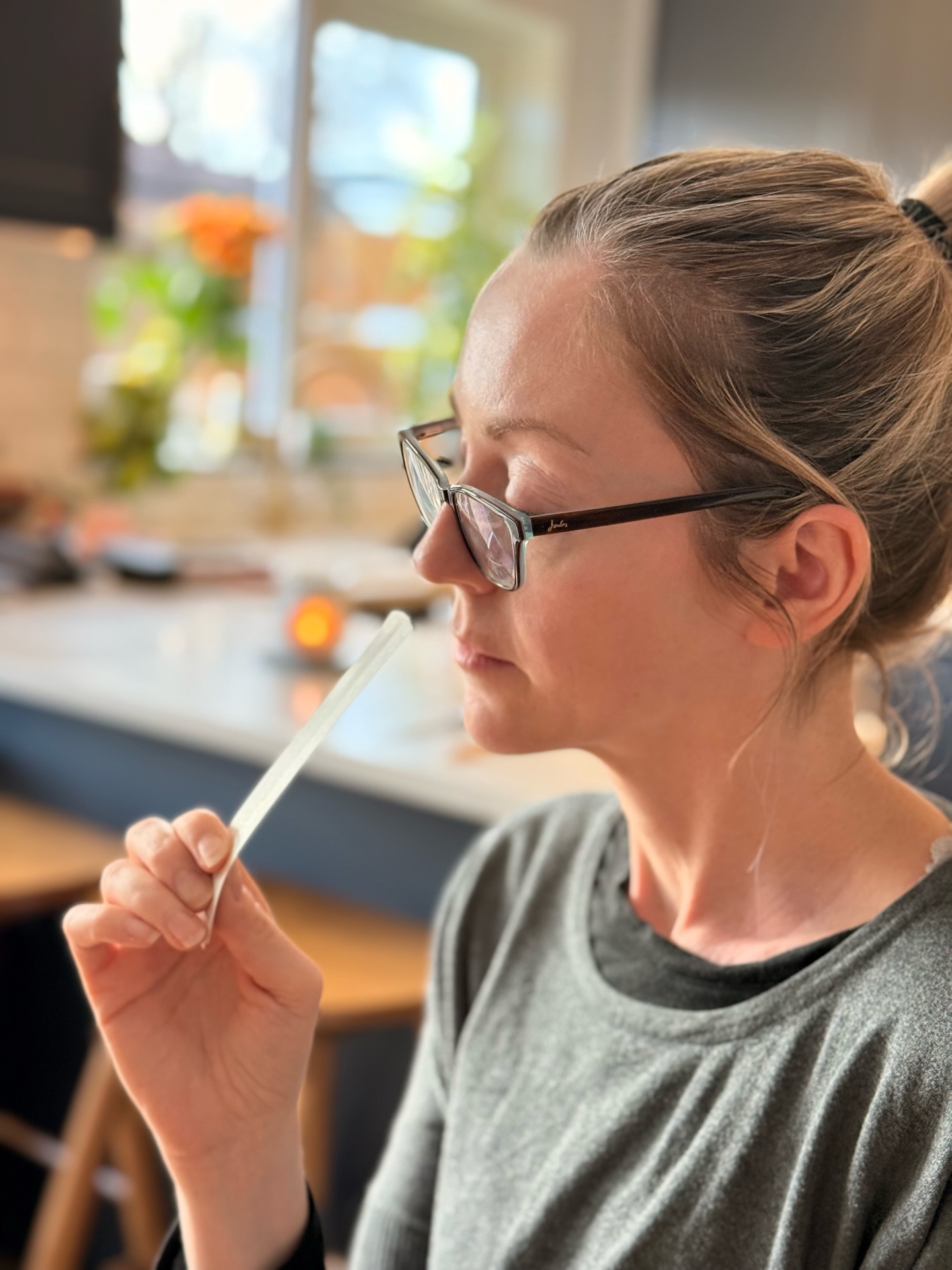 A lot goes into creating a new fragrance. This one has been challenging to balance with its ‘green’ notes. Essential oils can be trickier than fragrance oils, but the end result is always worth the effort and we know you will absolutely love it!!
Our new EO fragrance will be launched in the spring and will lift your space with rosey, citrus tones and a little kick of soft spice. 🌸
Interested in finding out more? Join our mailing list for launch dates and a special introductory offer this spring. ✏️
See link in bio for website where you can sign up from most pages.
#newscent #joinus #newproductalert #candles #handpouredsoycandles