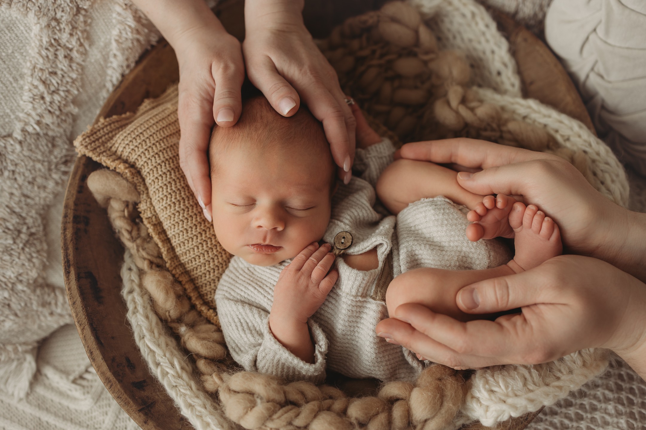 <3 kleines Wunder <3 #newborn #newbornshooting #neugeborenes #neugeborenenshooting #neugeborenenfotografie #baby #baby2024 #kleineswunder