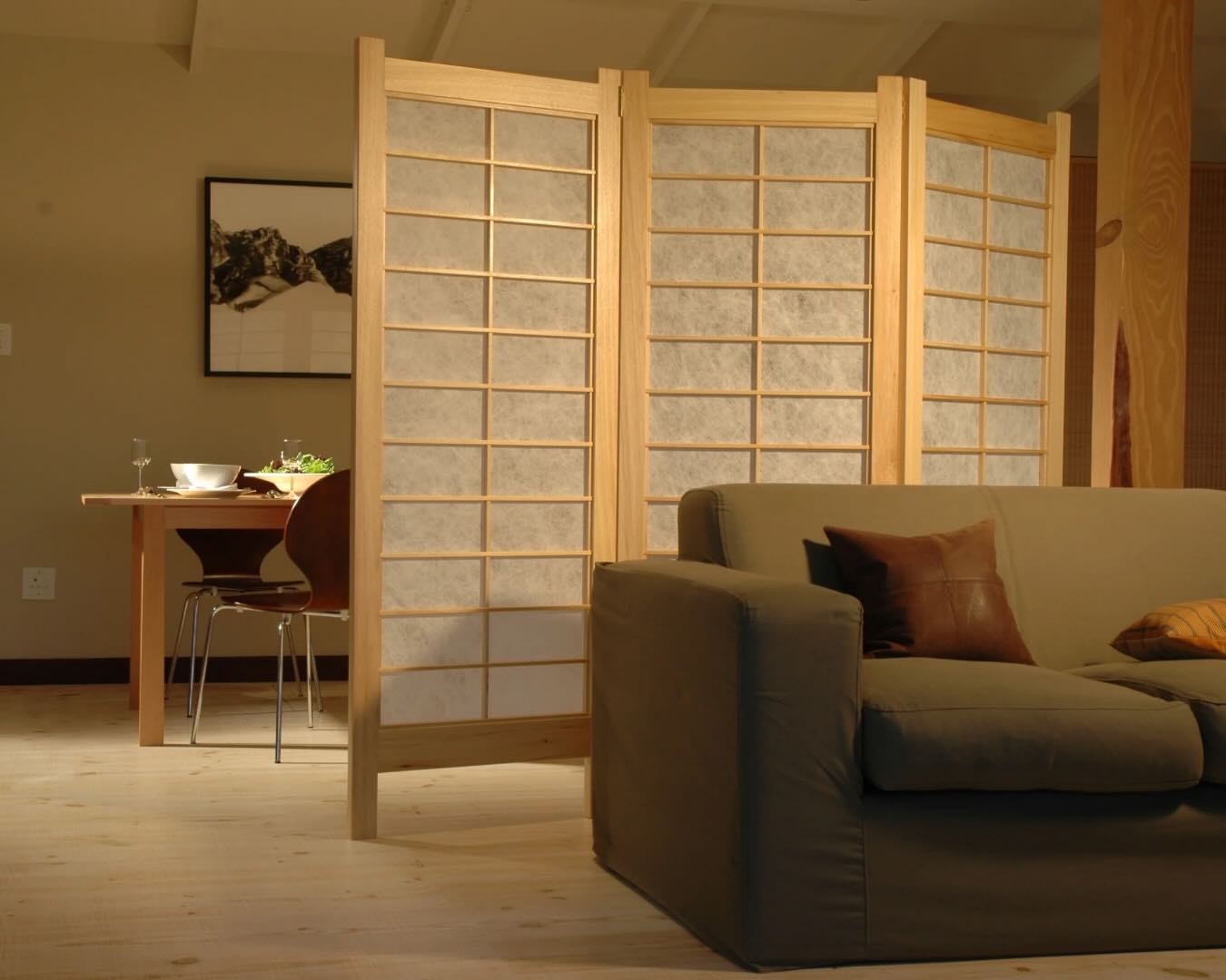 Inspired by traditional Japanese screens but made for modern life - Medlife’s Shoji Screens softly diffuse light, define your space, and add an elegant touch that feels like home.
Find the Right Screen for Your Space ✨ link in bio