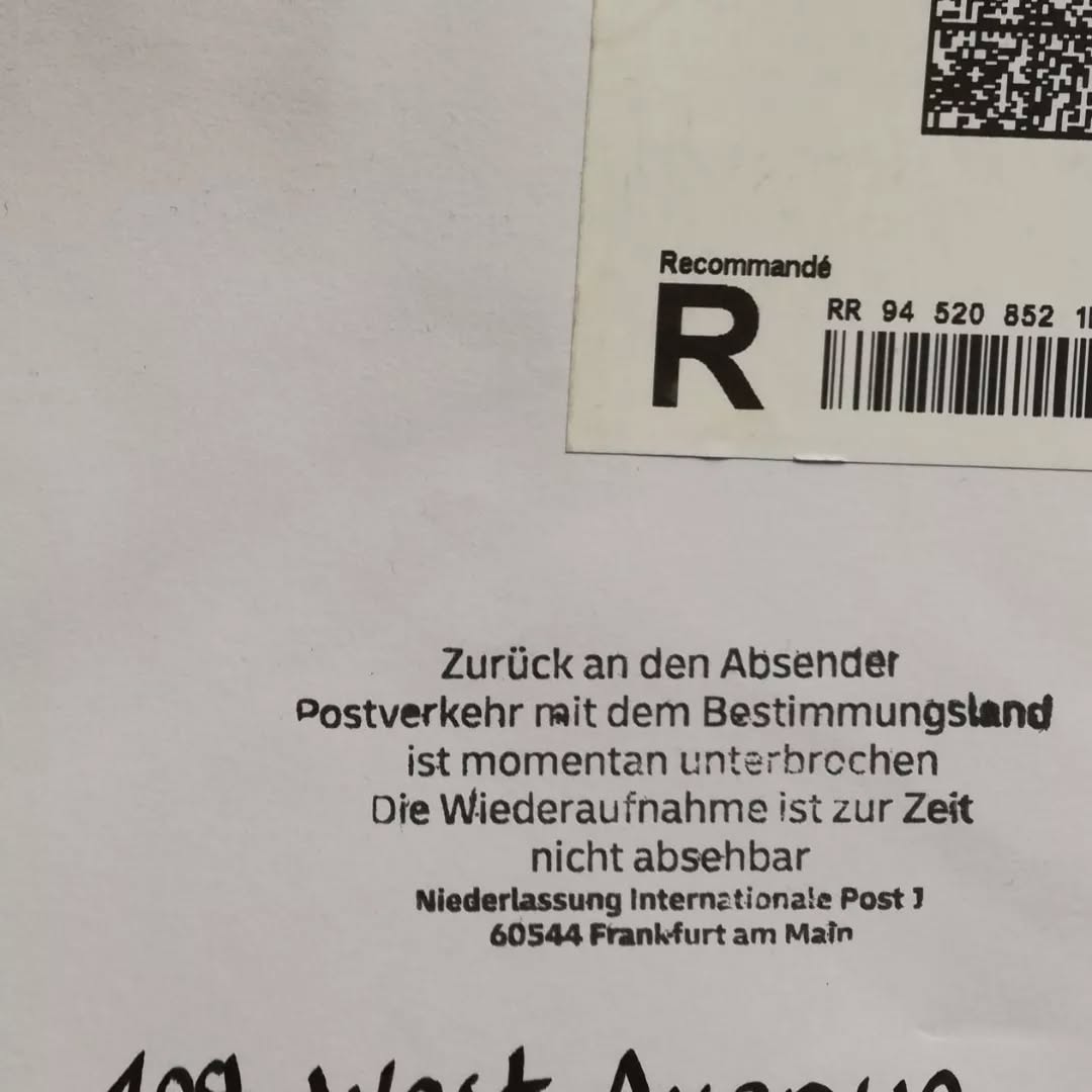 Herausforderungen der analogen Kommunikation bedürfen manchmal kreativer Lösungen.
Ob alle Rücksendungen uns erreichen bleibt spannend bis zur Ausstellungseröffnung.
*
*
Ausstellung
20.07 bis 17.08.2022
im Foyer der Kinderbibliothek
Peterstrasse 1
*
*
#11friendsofculture #brieffreundschaft #partnerstädte #machwerkoldenburg #stadtoldenburg #oldenburg #kulturbüro #kulturförderung #jungekultur #exchange #austausch #brief #kulturbrief #culturalexchange #kunst #artwork #künstlerkorrespondenz #international #kultur #kulturstadt #innovation #wirbrauchenkunst #analog #selbstgeschrieben #handschriftlich #selbstgestaltet #reflexion #nachhaltig #kunst
www.kulturaustausch-oldenburg.de