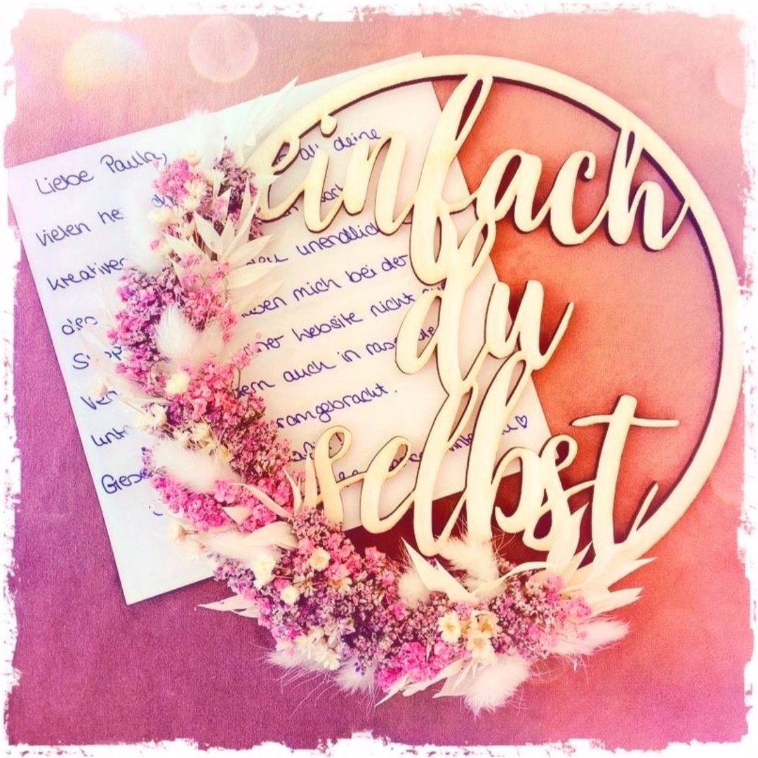 Super cute feedback & gift made by artist @soulart.by.mareyha from a happy client! 🥰
".... vielen herzlichen Dank für all Deine Ideen, ehrlichen Worte, designten Texte & den unendlichen Support. Diese haben mich bei der Verwirklichung meiner Webseite nicht nur unterstützt, sondern auch in rasender Geschwindigkeit vorangebracht."
Hier findet Ihr Ihre wunderschöne neue Coaching Webseite. A super fun and super fast project:
yourselfinflow.de | @yourself.in.flow
einfachduselbst.com
#einfachdusebst #webdesign #essenzcoaching #naturallifebalance #worklifebalance #beyourself #stressmanagment #coaching #seminare #empowerment #einfachsein #allesistmöglich #youaredivine
#youaretthefire #dowhatyoulove #getinspired #letitflow #selflove #makeselflovecoolagain #makeselfloveapriority