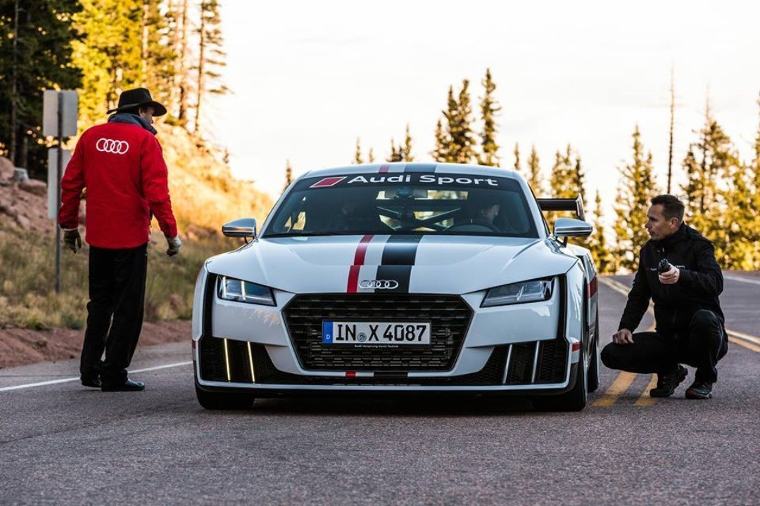 By Jim Fets Photography - Pikes Peak
#Audi #supercar #lifestyle #petrolhead #pikespeak #cars #automotive #photography #sportscars