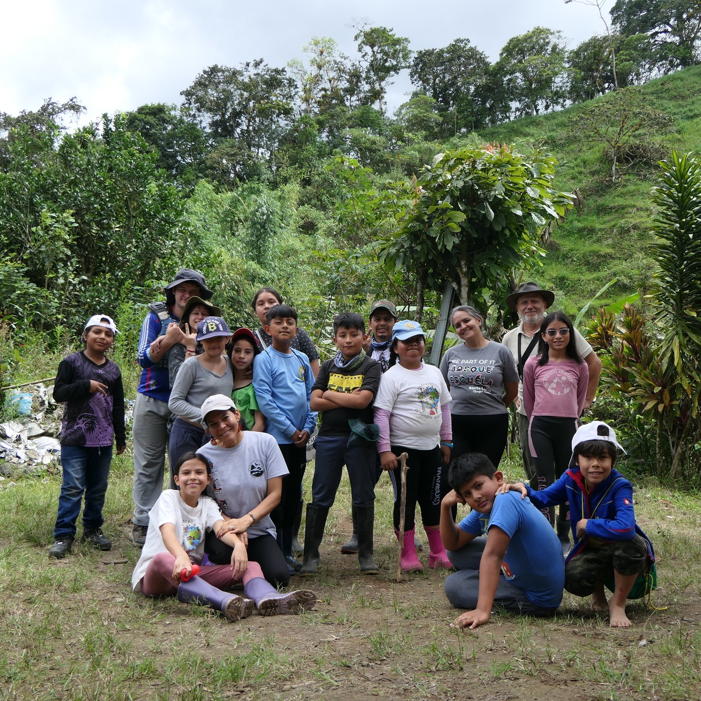 Last weekend we kicked off 2026 with our first Forest School expedition 🌱
A more local and reflective day, combining a bioblitz with hands-on river monitoring near Nanegal through aquatic macroinvertebrate sampling.
14 local youngsters joined us on that occasion.
We are looking forward to at least one expedition per month in 2026.
